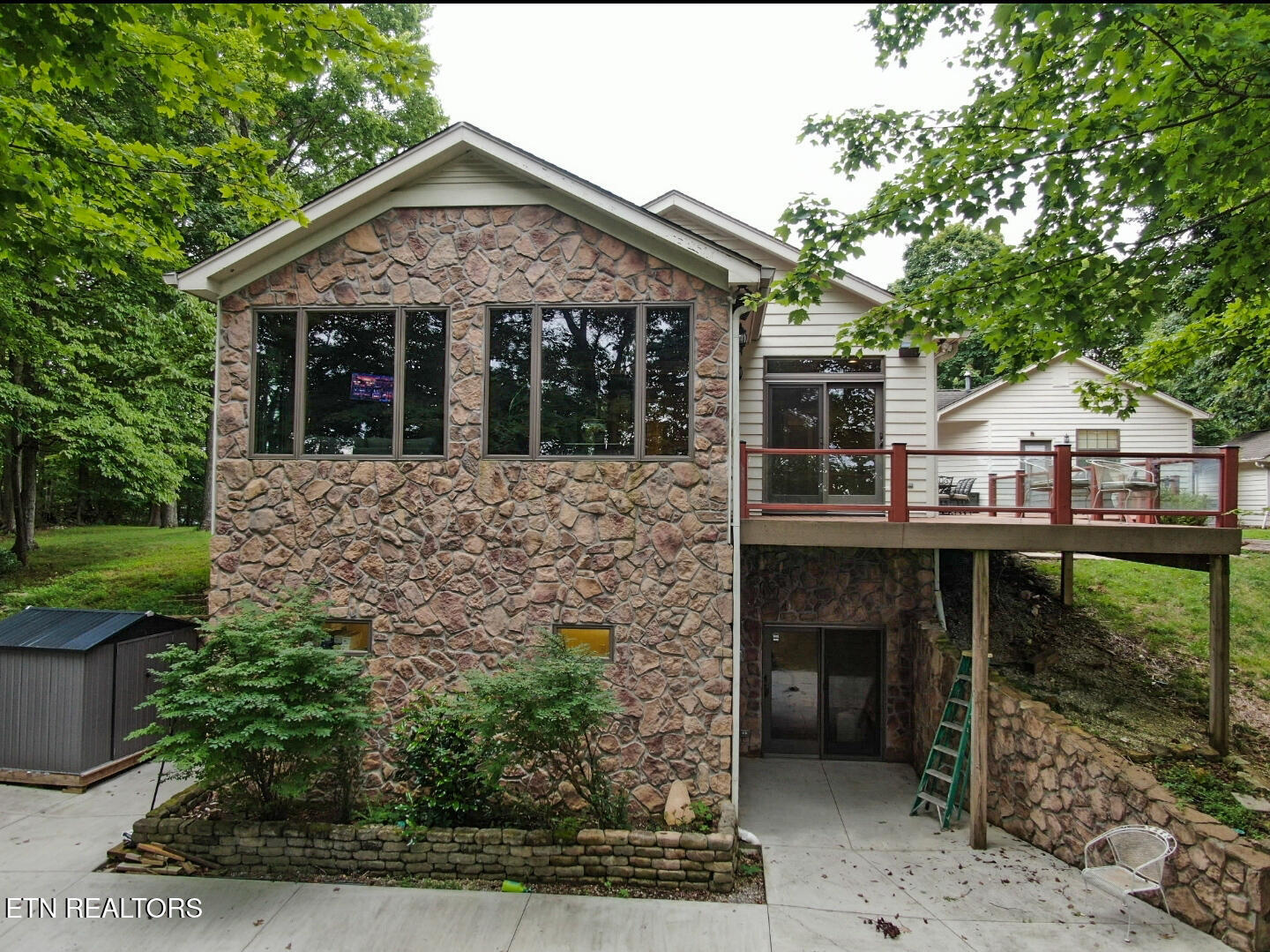 337 Fox Ridge Lane Caryville TN 37714
