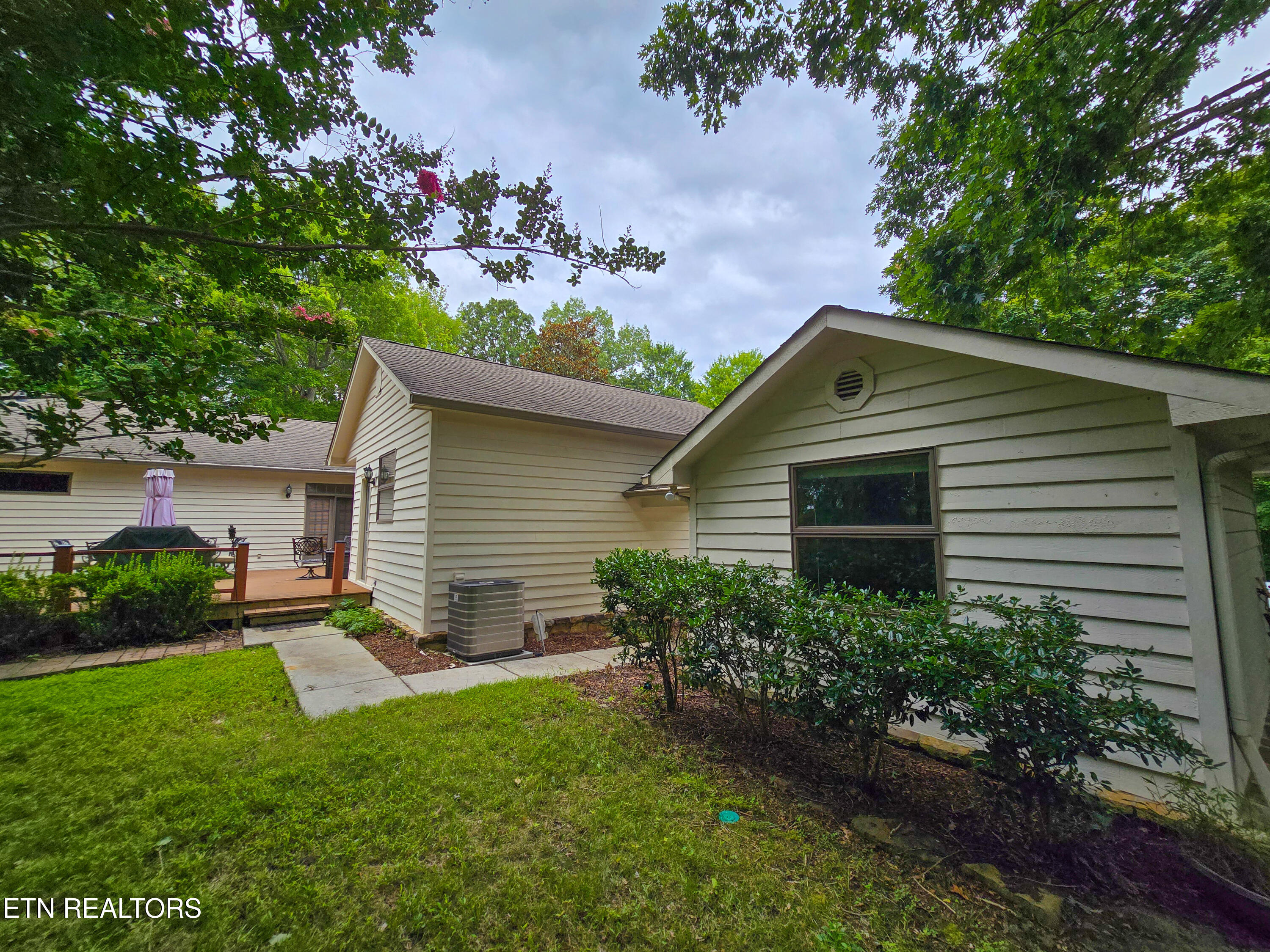 337 Fox Ridge Lane Caryville TN 37714