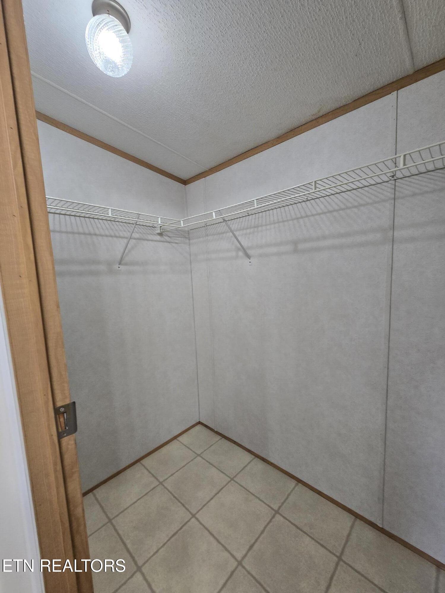 141 Reuben Lane Wartburg TN 37887