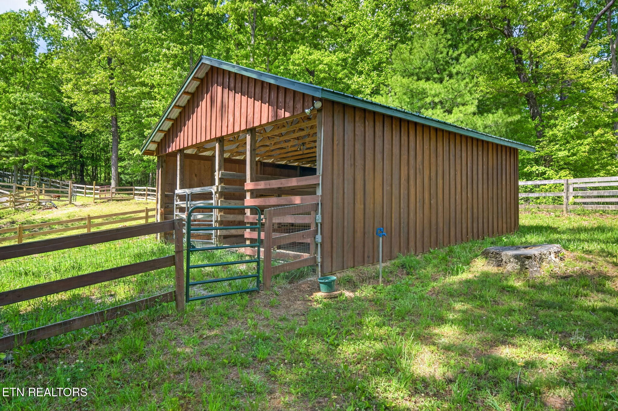 512 Spruce Creek Drive Jamestown TN 38556