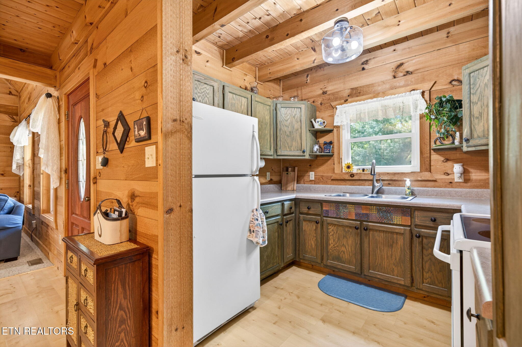 512 Spruce Creek Drive Jamestown TN 38556