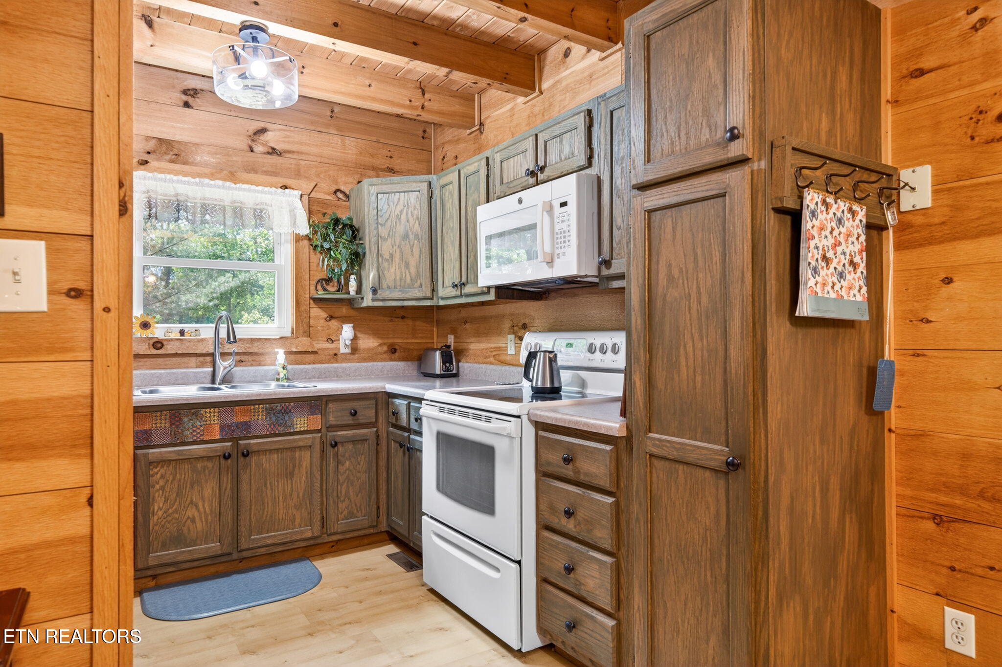 512 Spruce Creek Drive Jamestown TN 38556