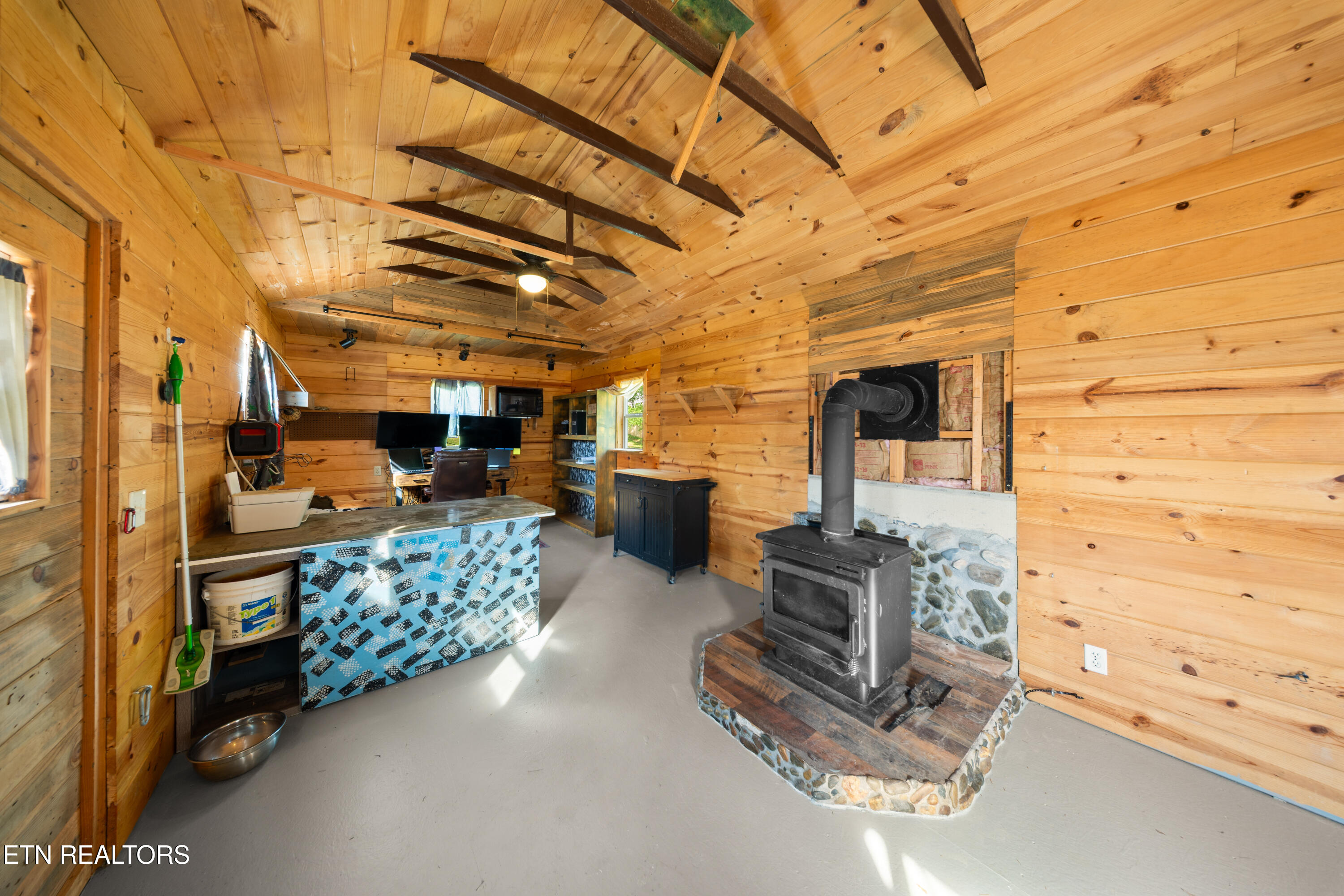 151 Pond Road Oliver Springs TN 37840