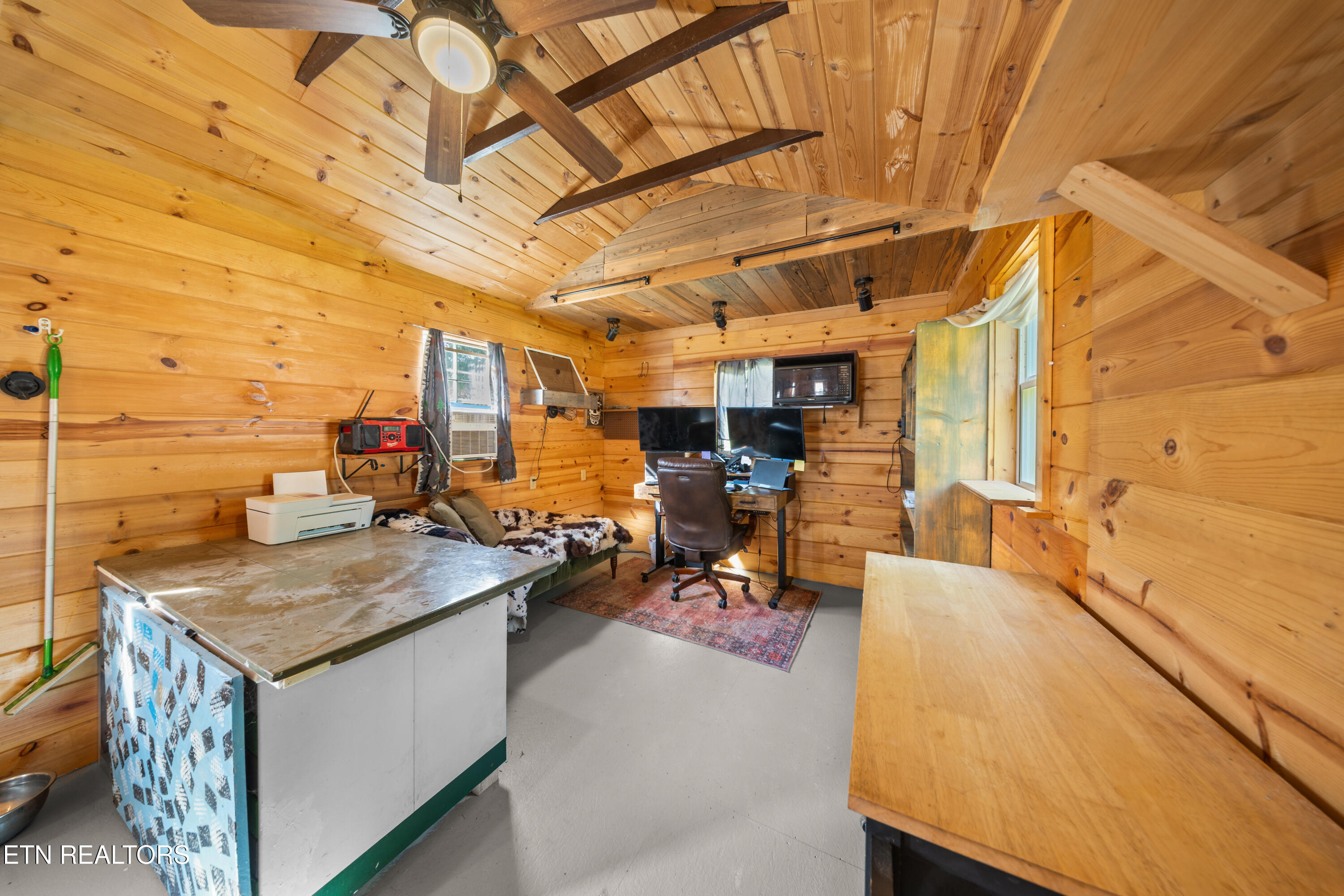 151 Pond Road Oliver Springs TN 37840