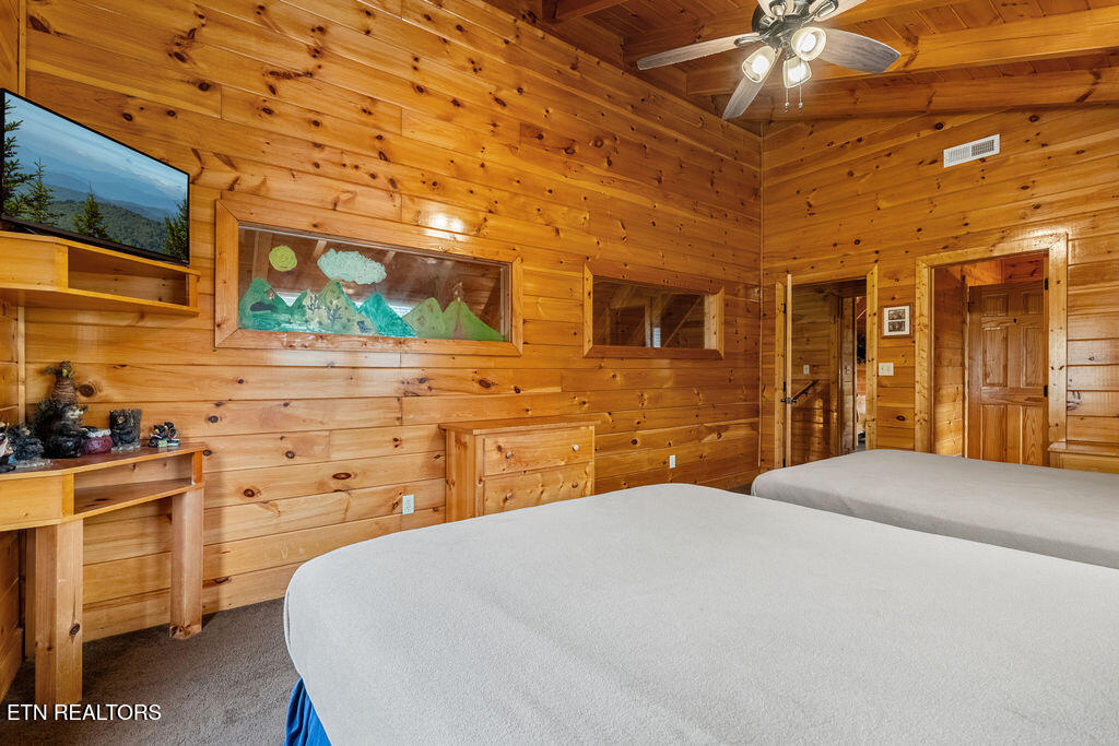 3306 Kestrel Way Pigeon Forge TN 37863