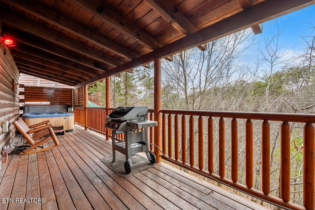3306 Kestrel Way Pigeon Forge TN 37863