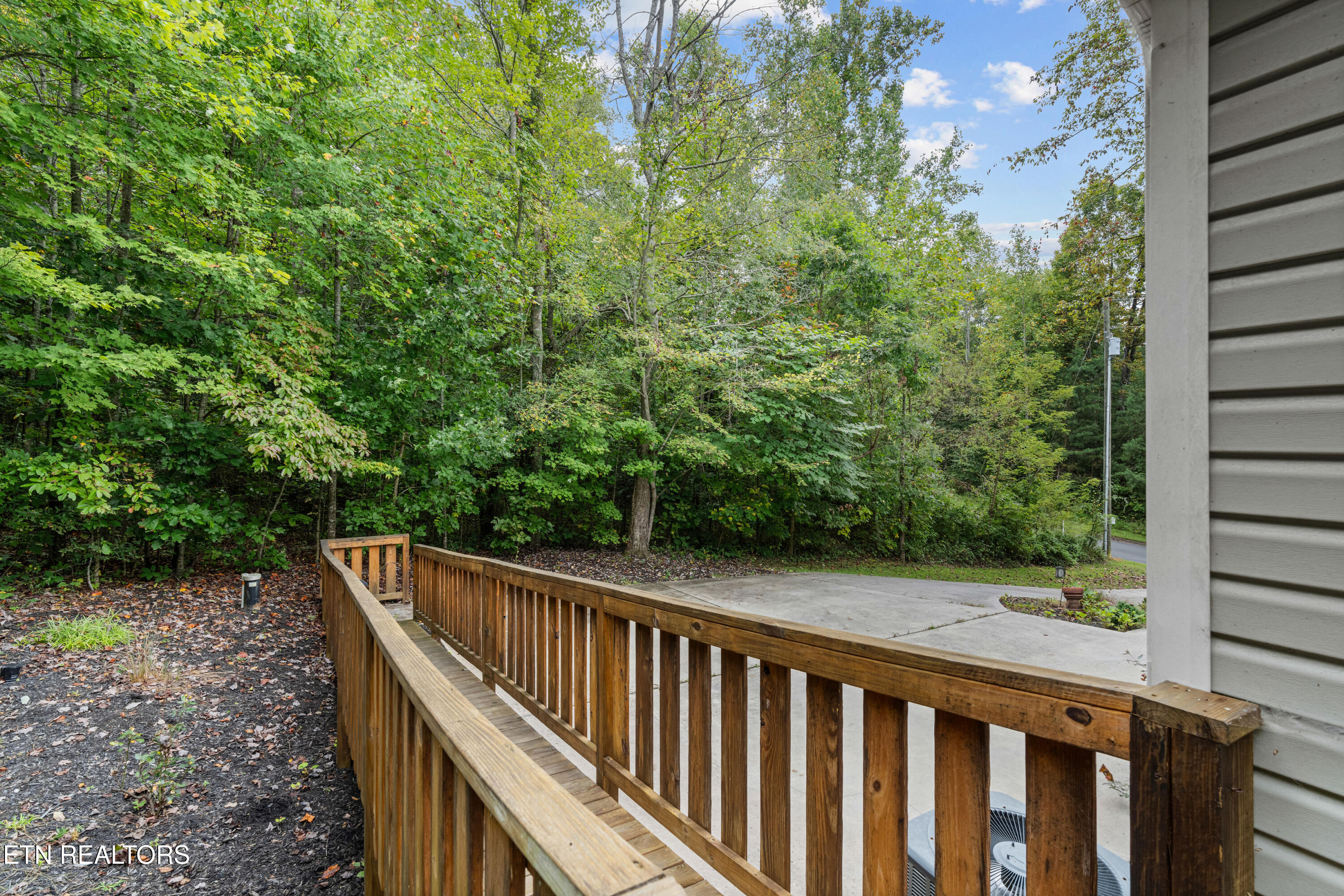 3851 Mistletoe Loop Sevierville TN 37876