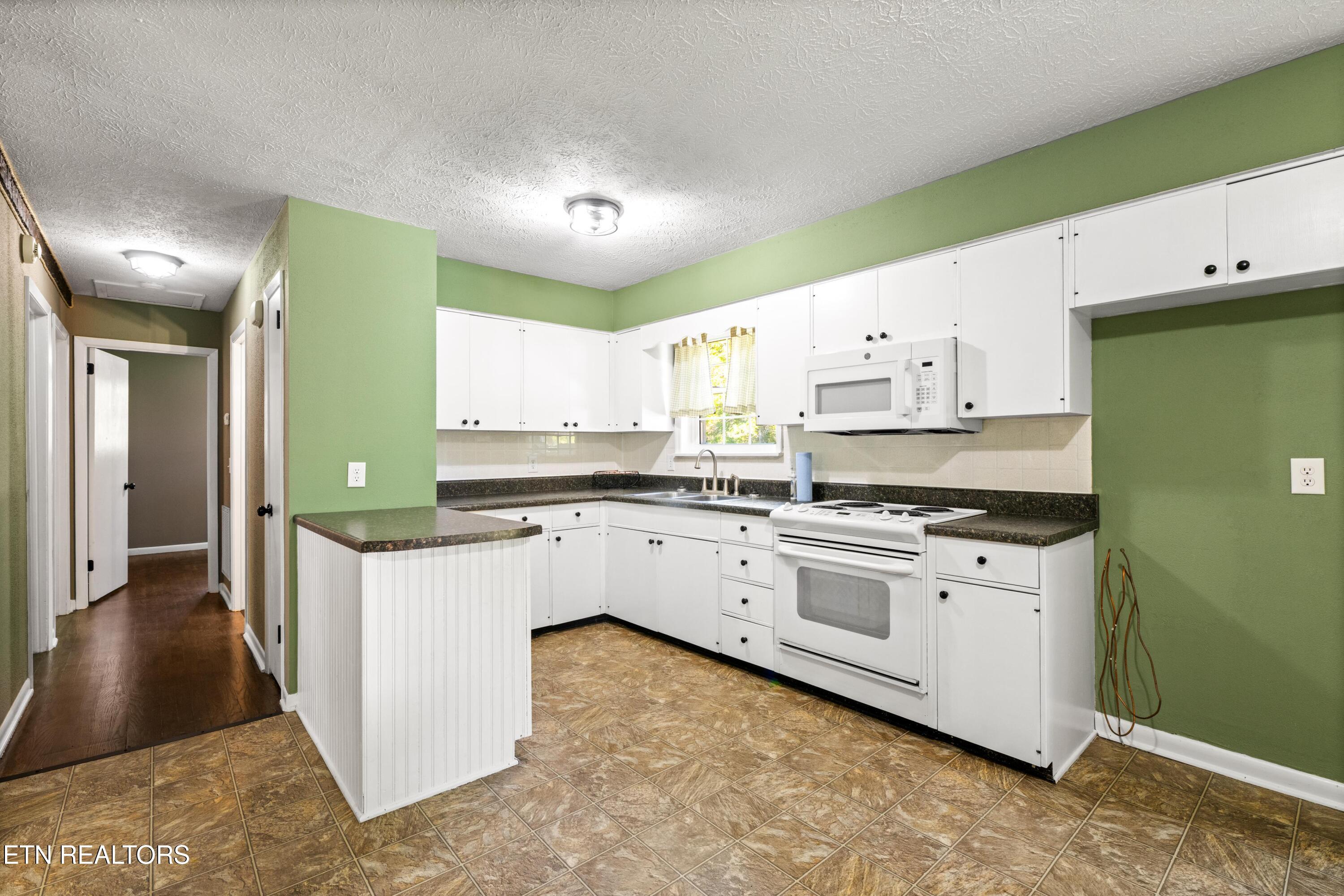 130 Pike Lane Caryville TN 37714