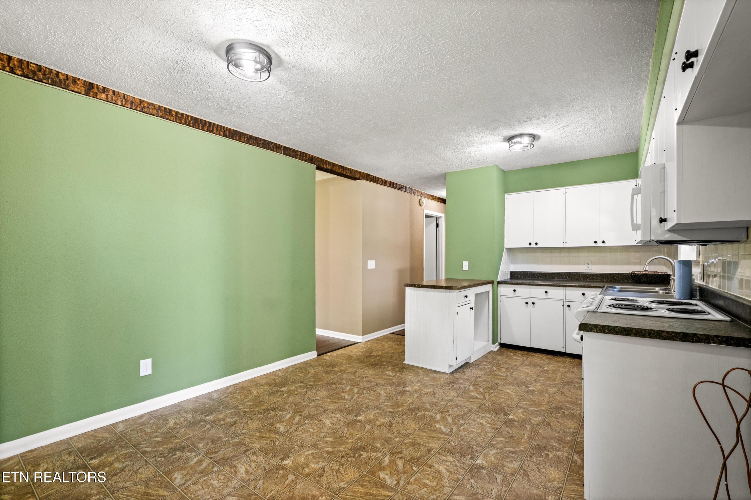 130 Pike Lane Caryville TN 37714