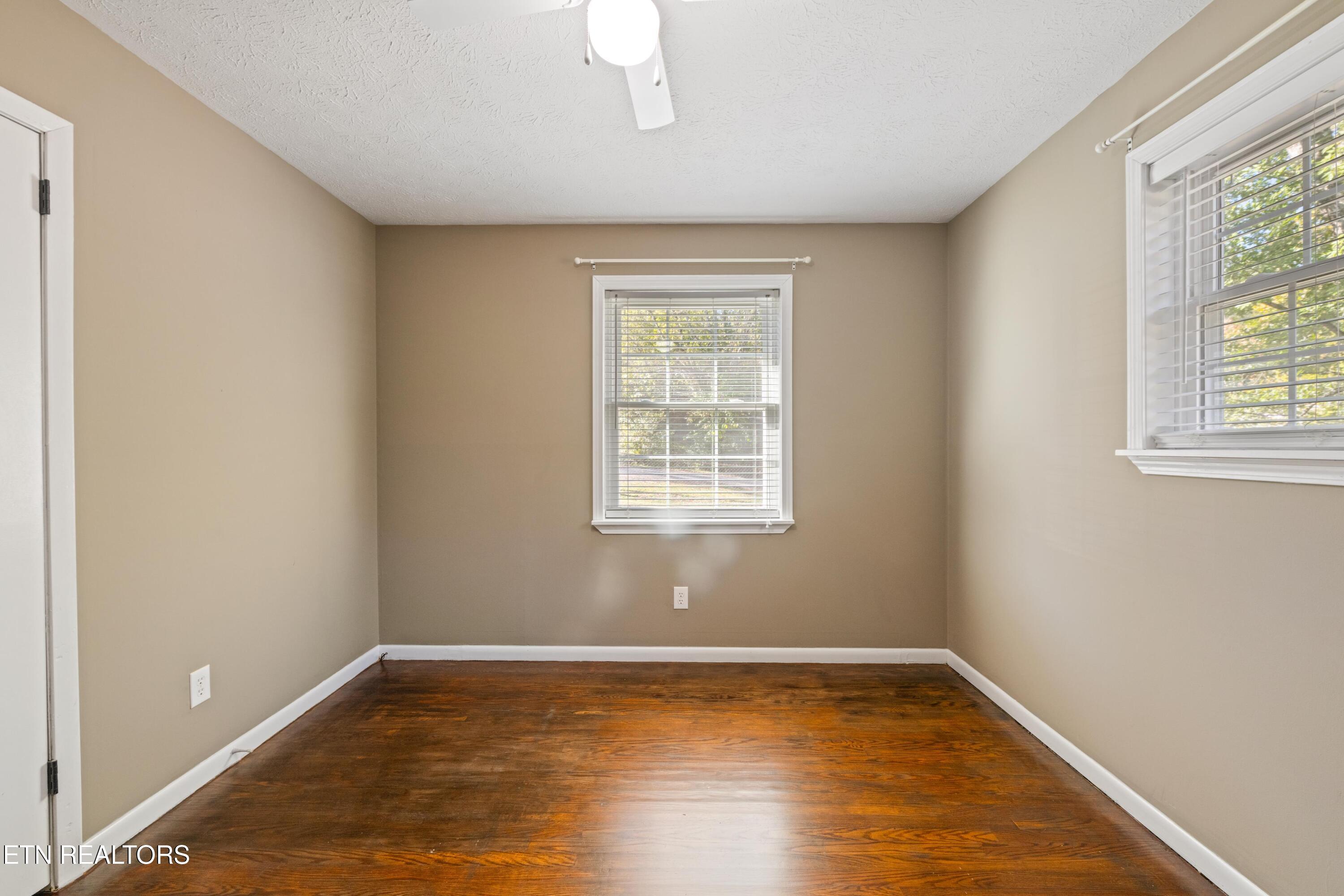 130 Pike Lane Caryville TN 37714