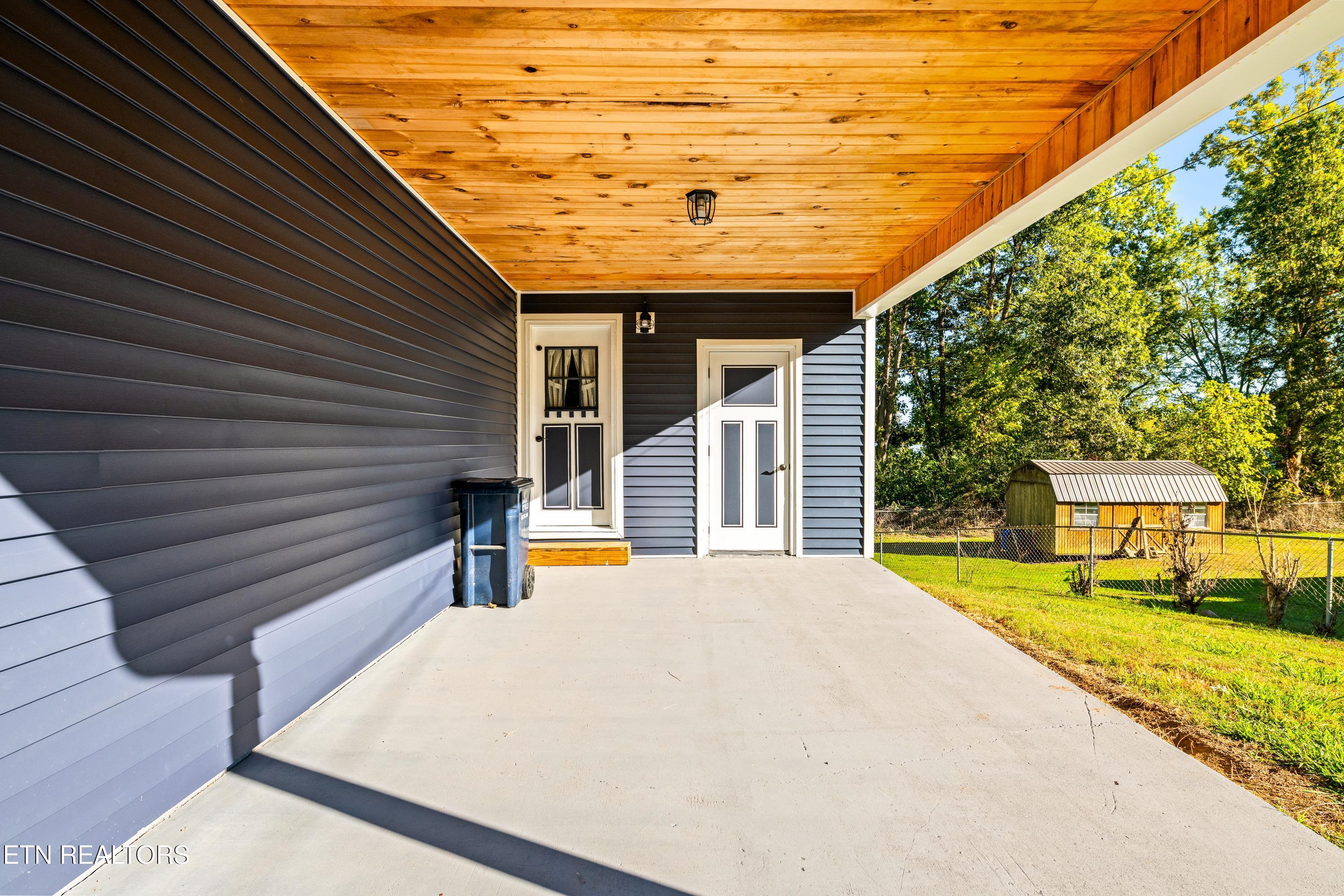 130 Pike Lane Caryville TN 37714