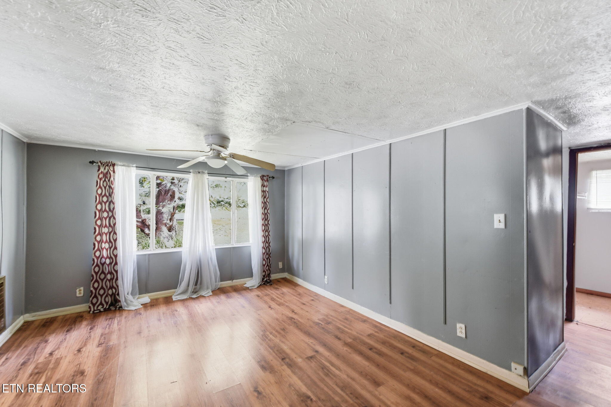 243 Smith Road Clinton TN 37716