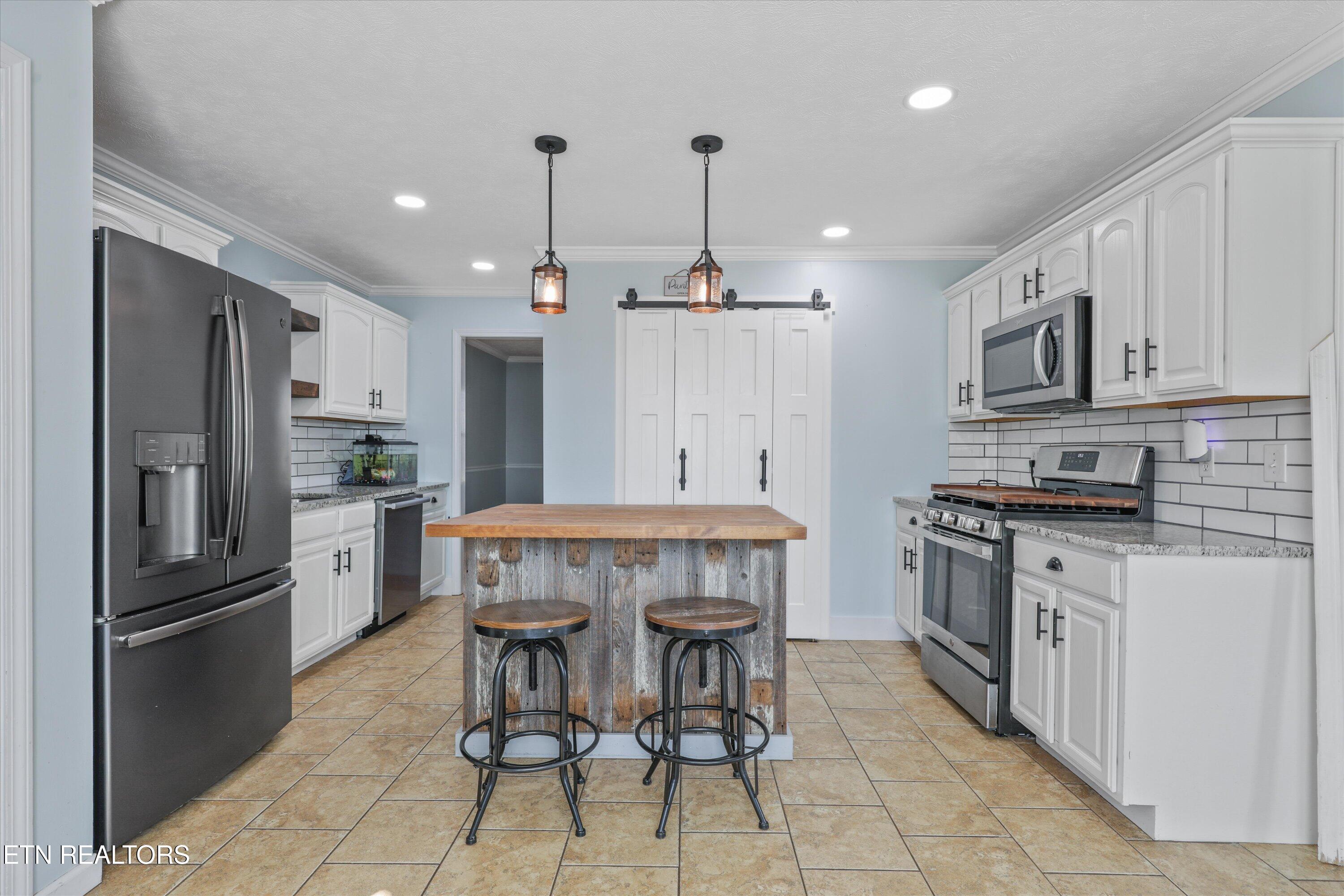 1057 Summerfield Drive Maryville TN 37801