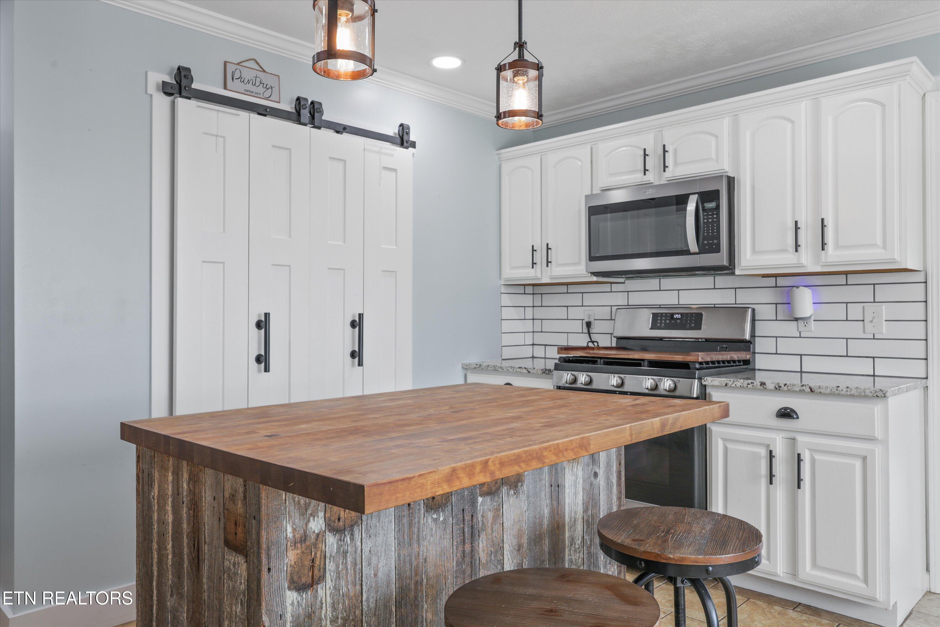 1057 Summerfield Drive Maryville TN 37801
