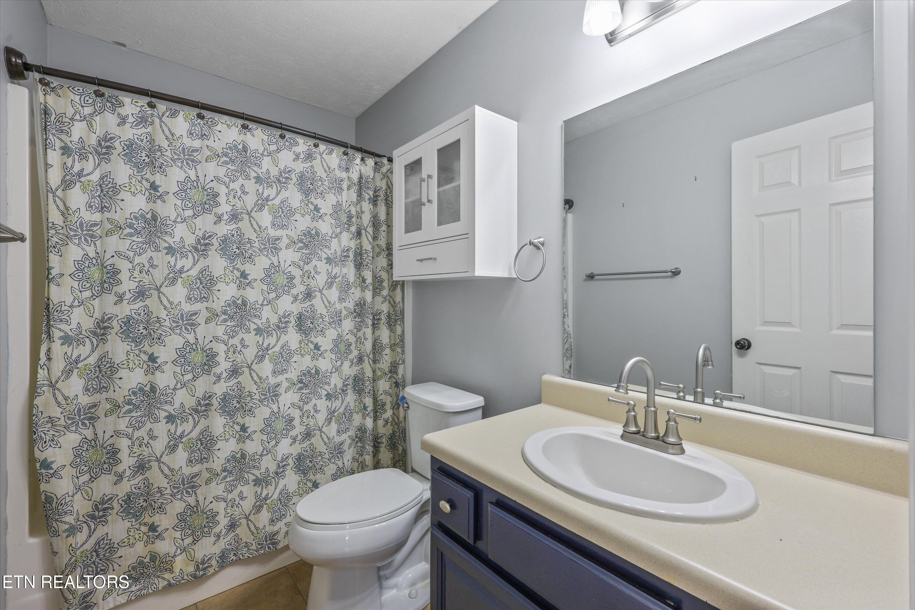 1057 Summerfield Drive Maryville TN 37801