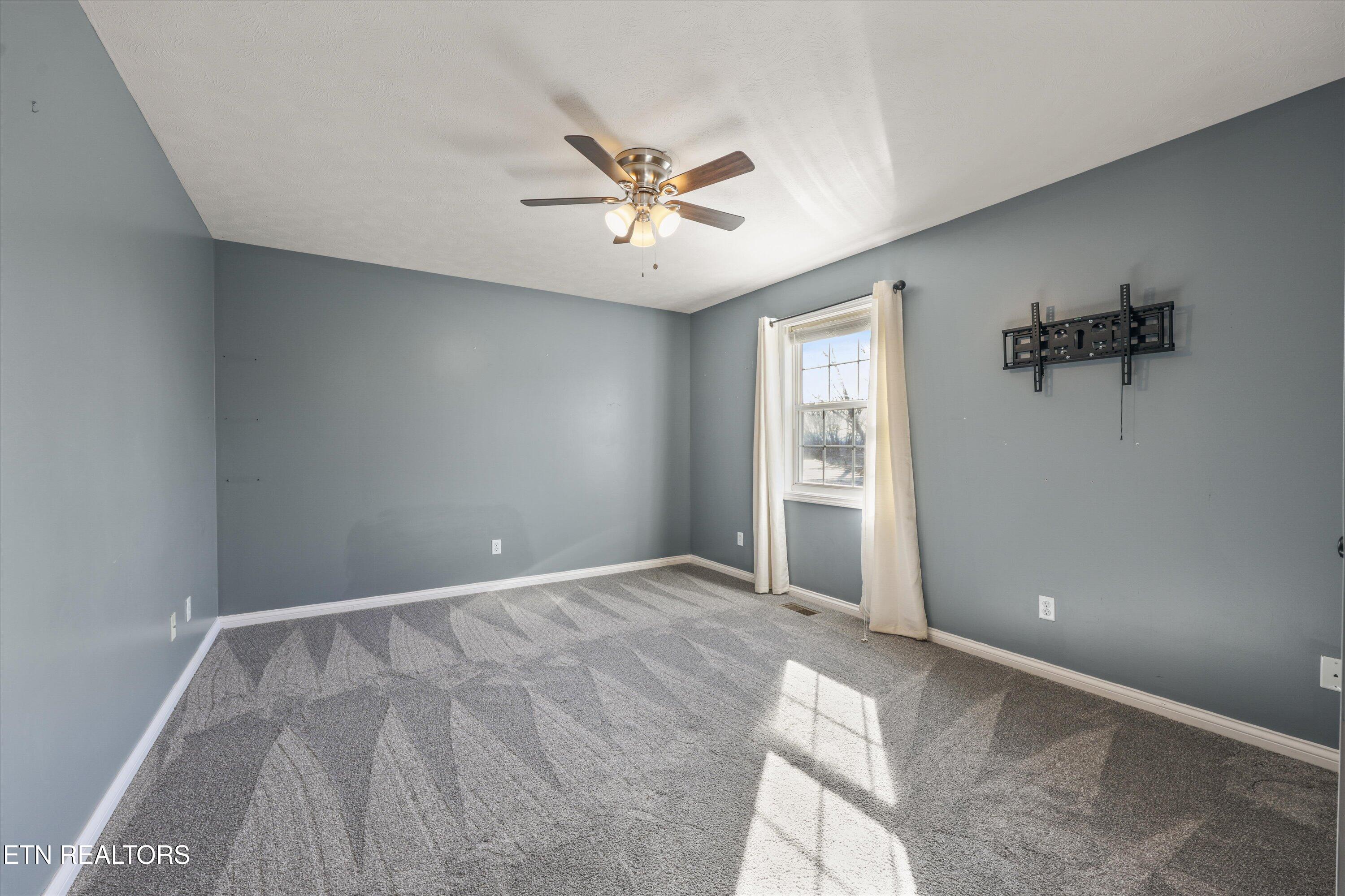 1057 Summerfield Drive Maryville TN 37801
