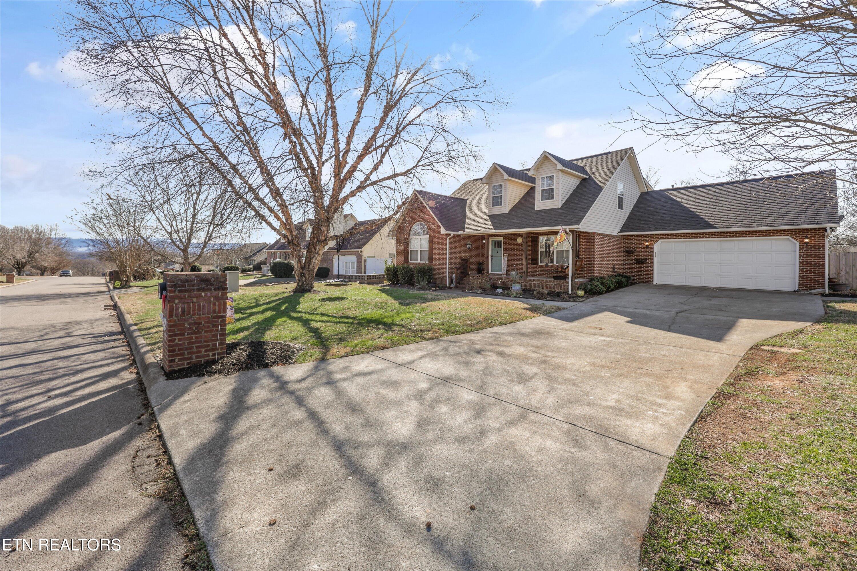 1057 Summerfield Drive Maryville TN 37801