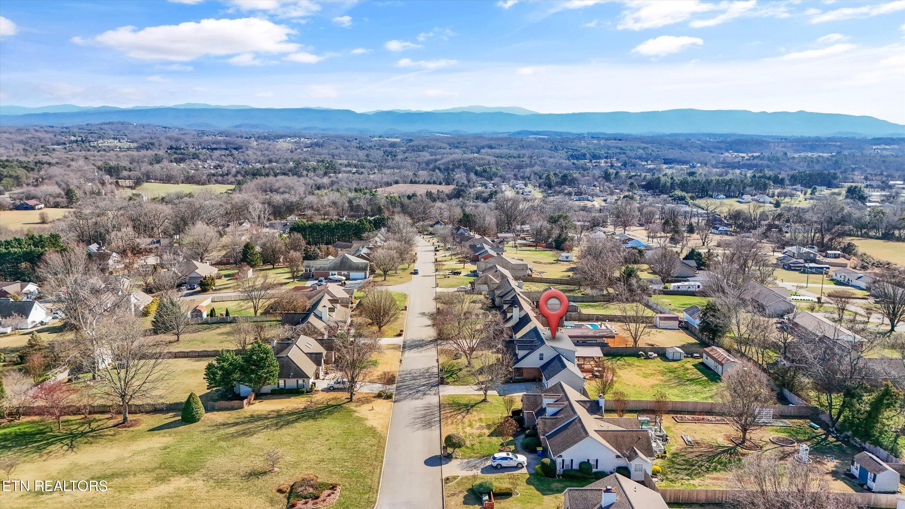 1057 Summerfield Drive Maryville TN 37801