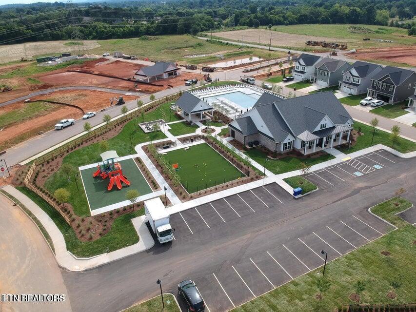 6183 Silent Bell Avenue Powell TN 37849