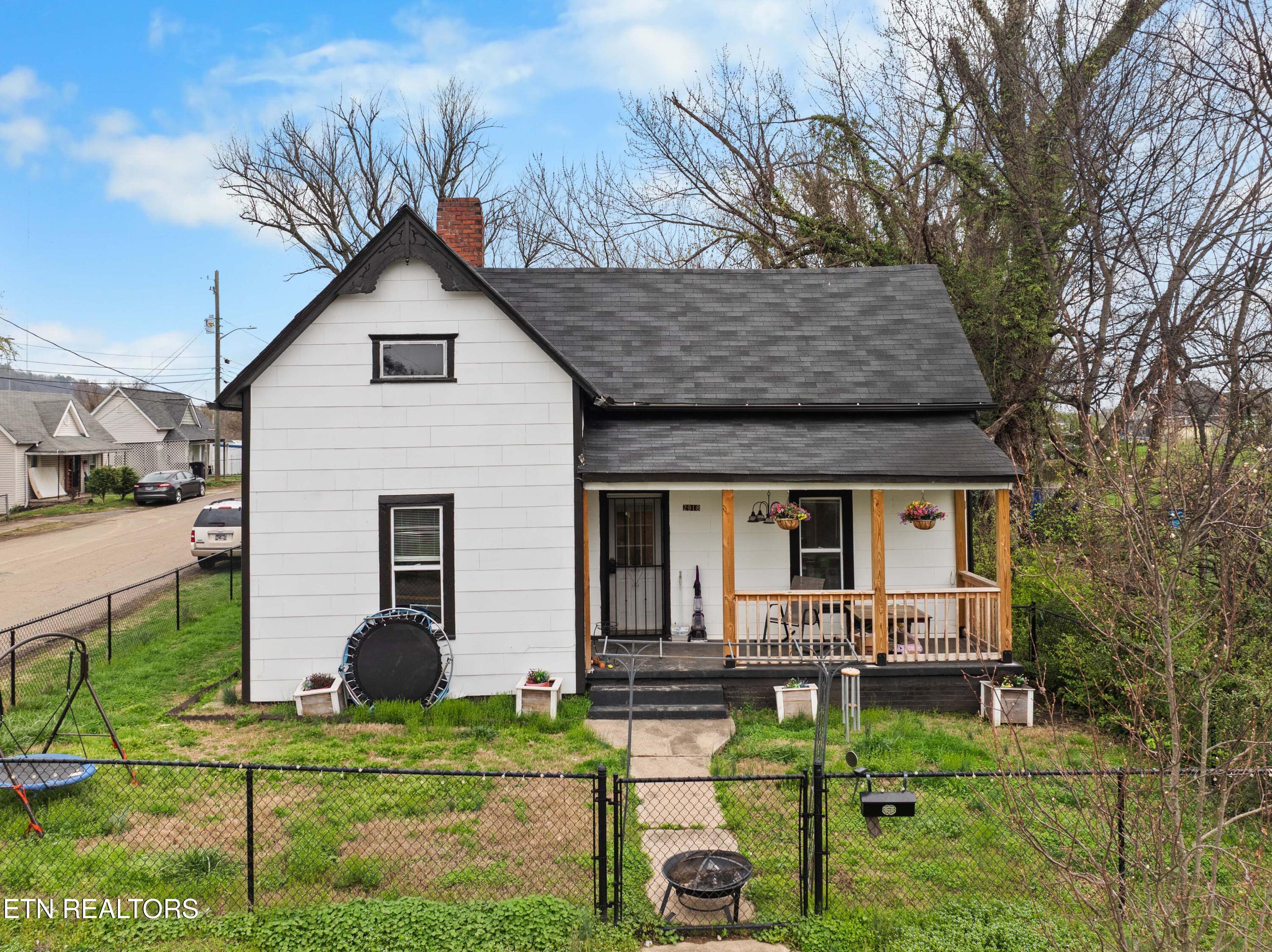2918 Johnston Street Knoxville TN 37921
