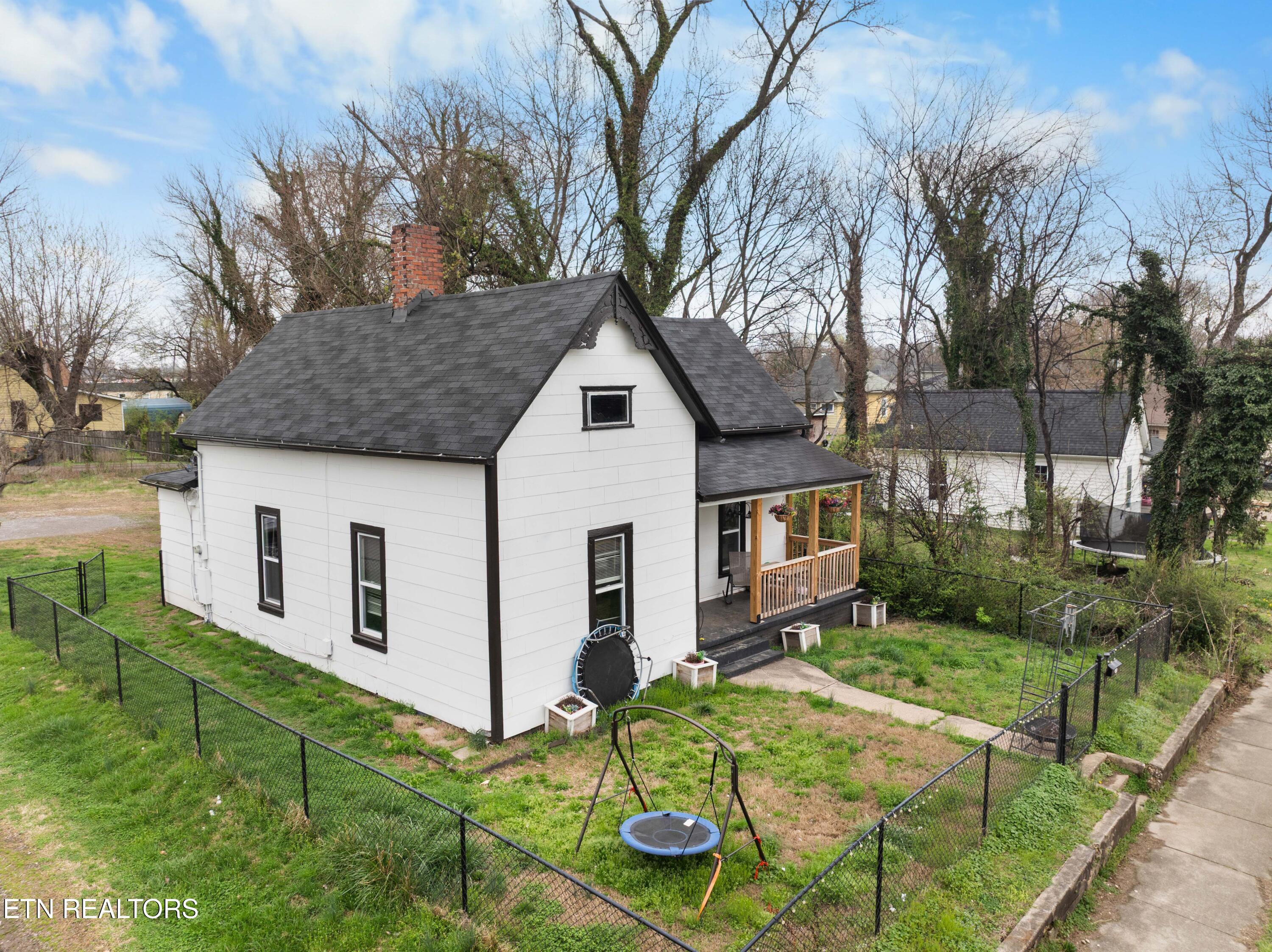 2918 Johnston Street Knoxville TN 37921
