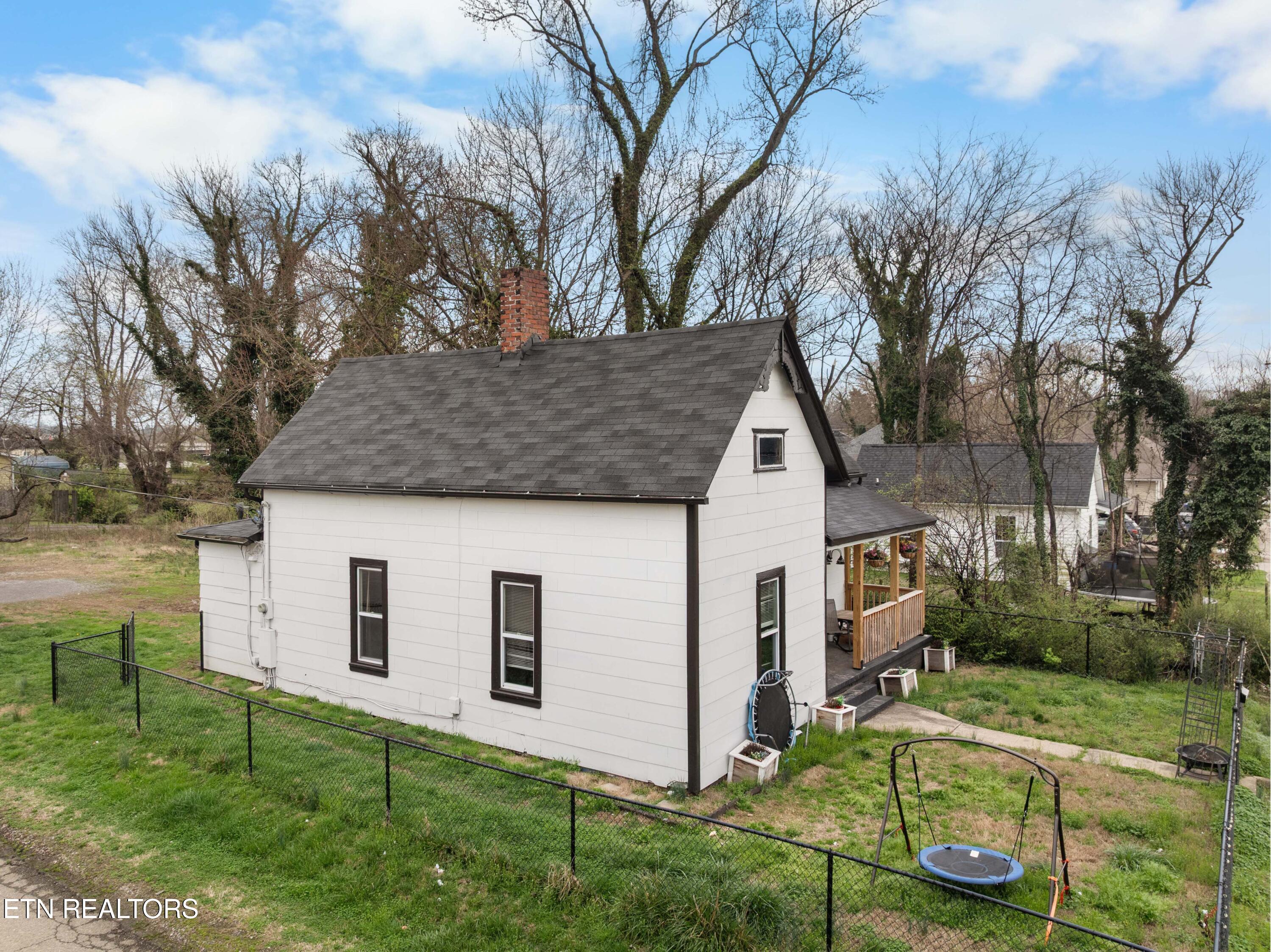 2918 Johnston Street Knoxville TN 37921
