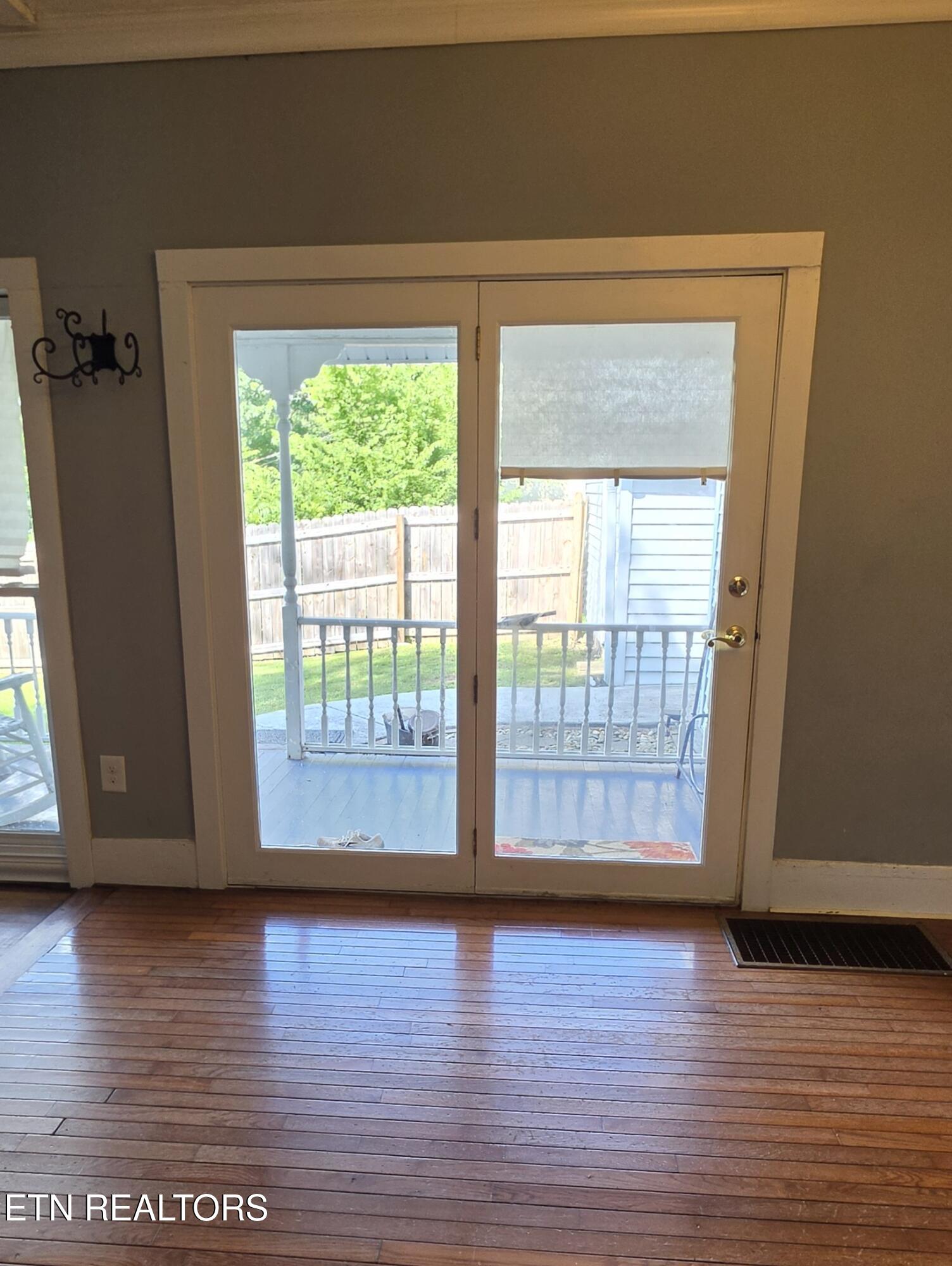 702 Clinton Street Harriman TN 37748