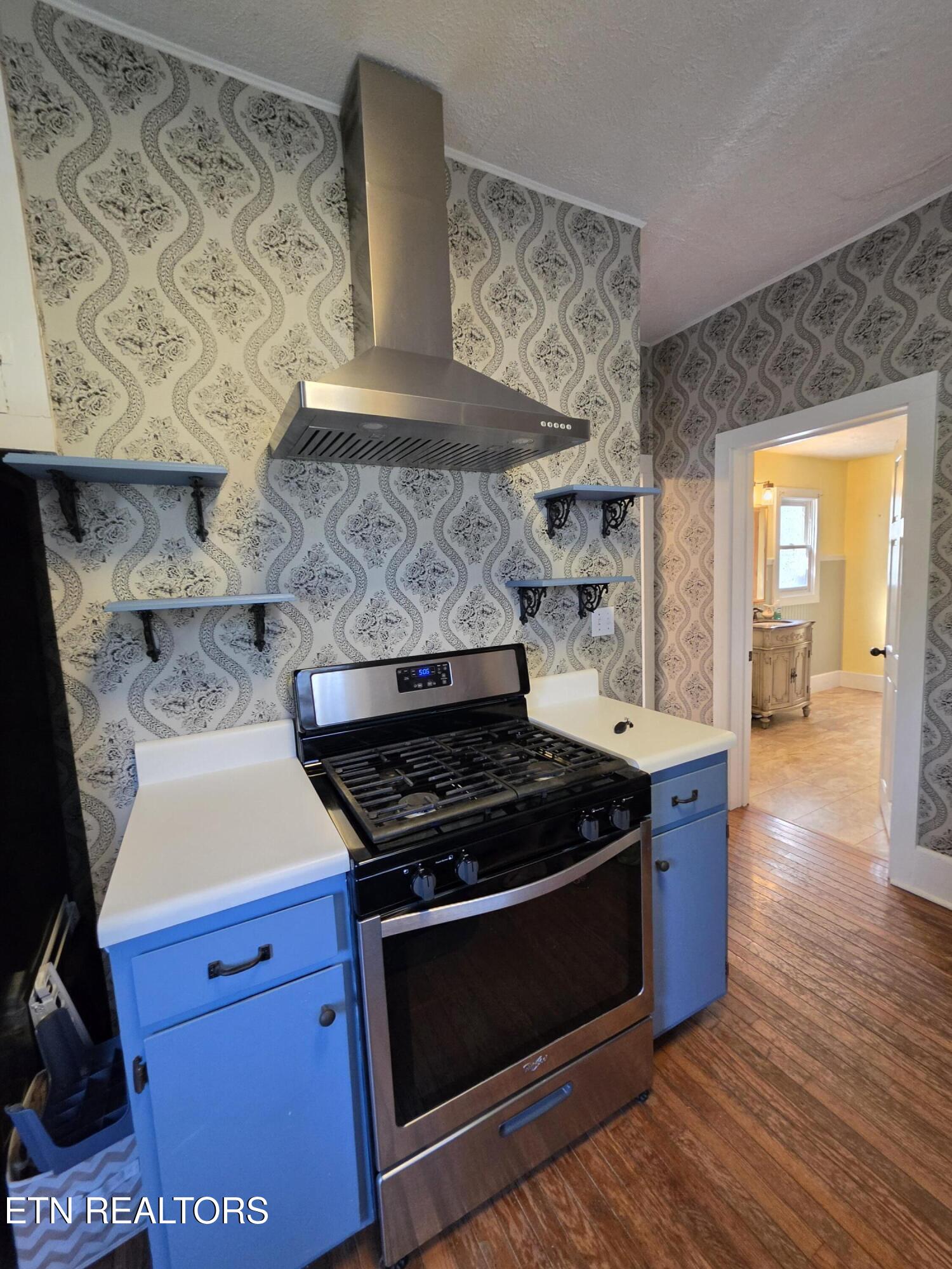702 Clinton Street Harriman TN 37748