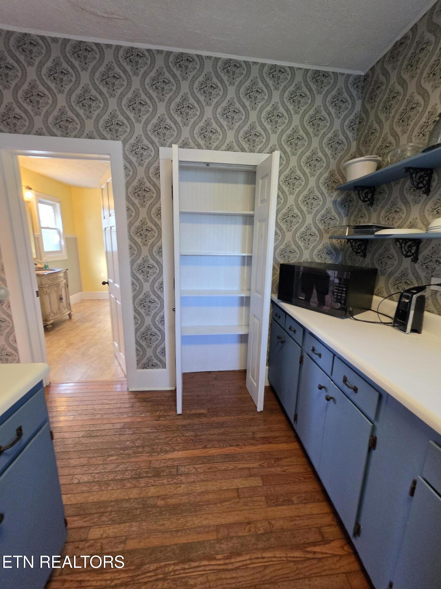 702 Clinton Street Harriman TN 37748