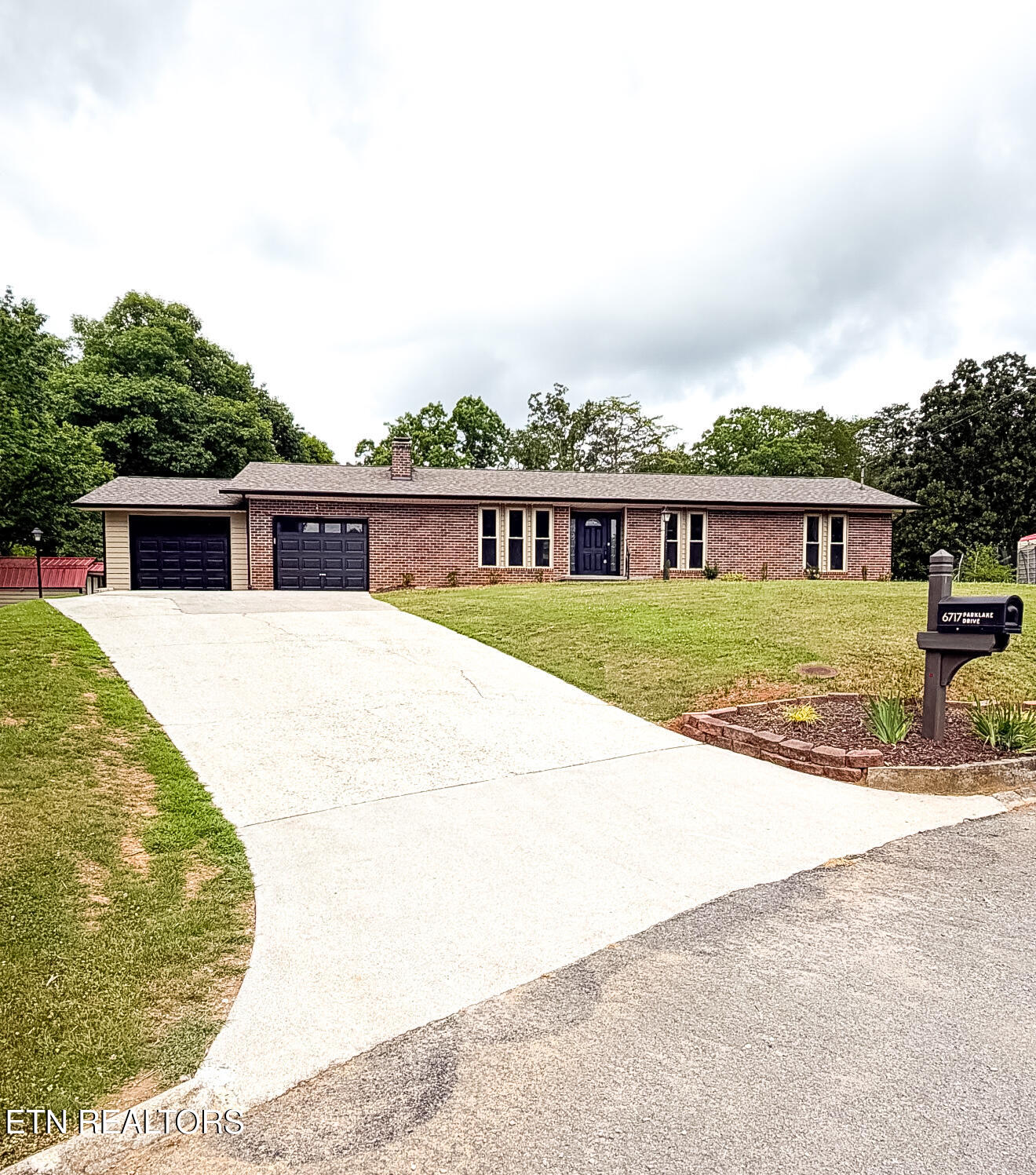 6717 Parklake Drive Knoxville TN 37920