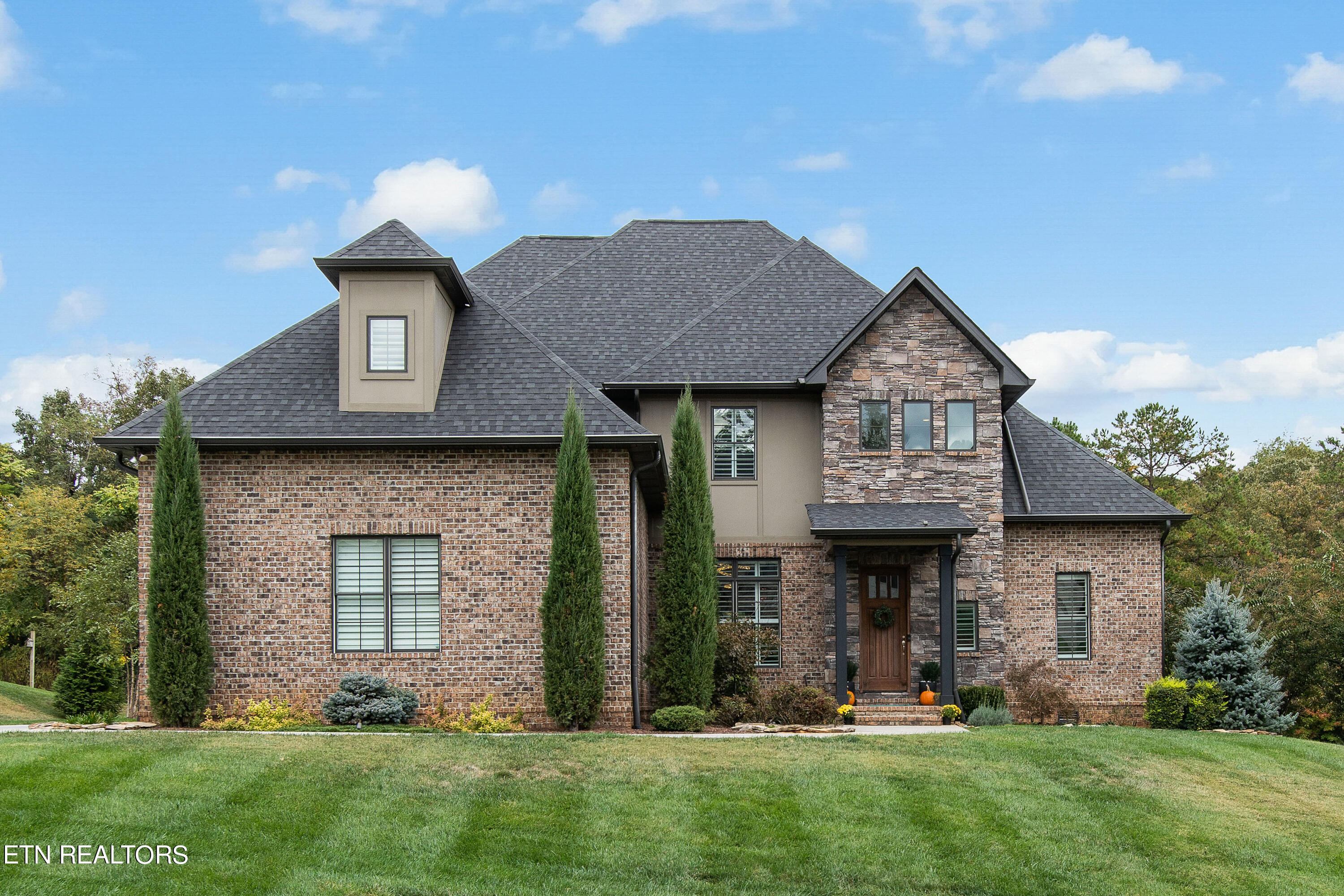 656 Split Rail Lane Knoxville TN 37934