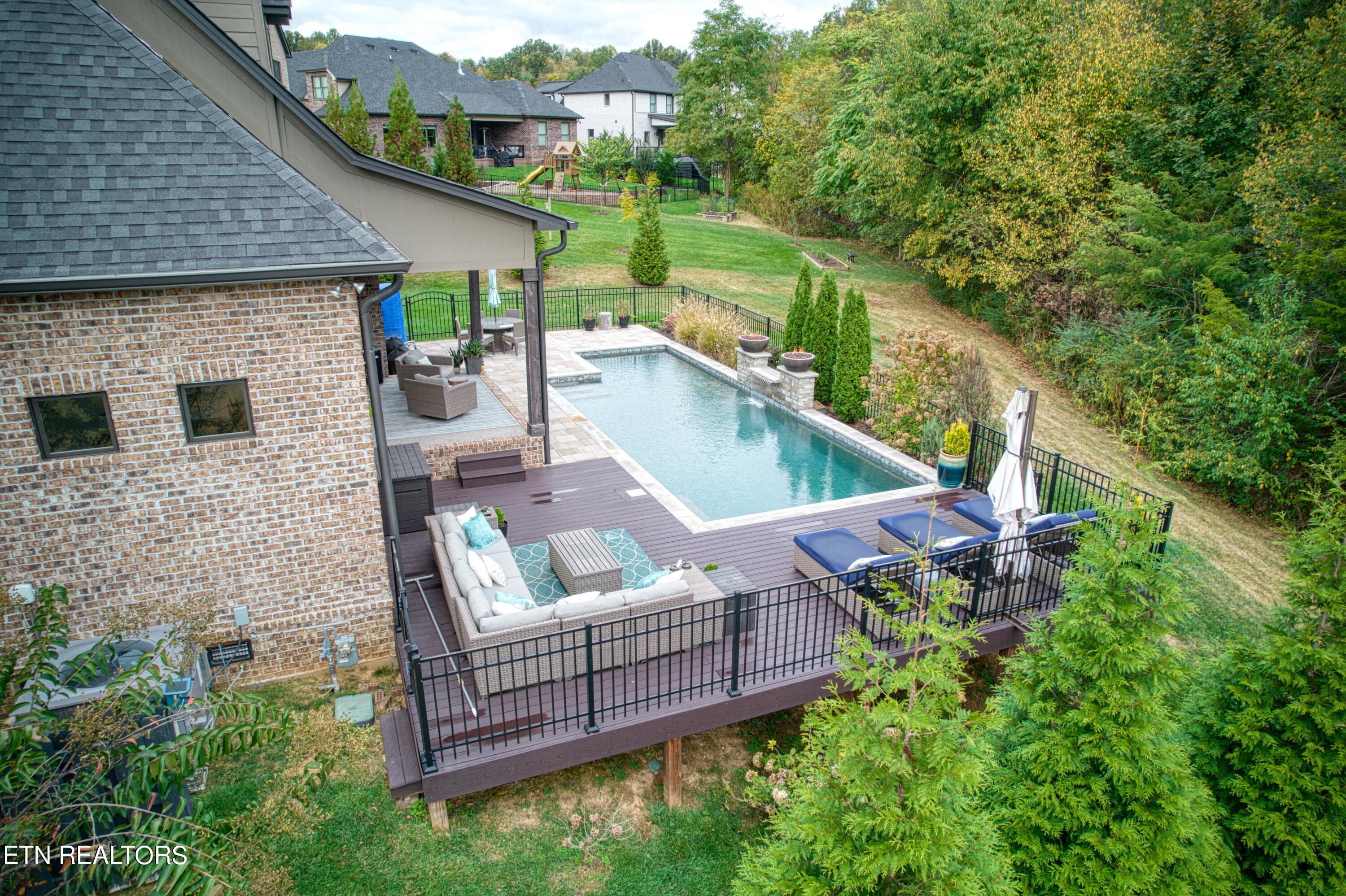 656 Split Rail Lane Knoxville TN 37934