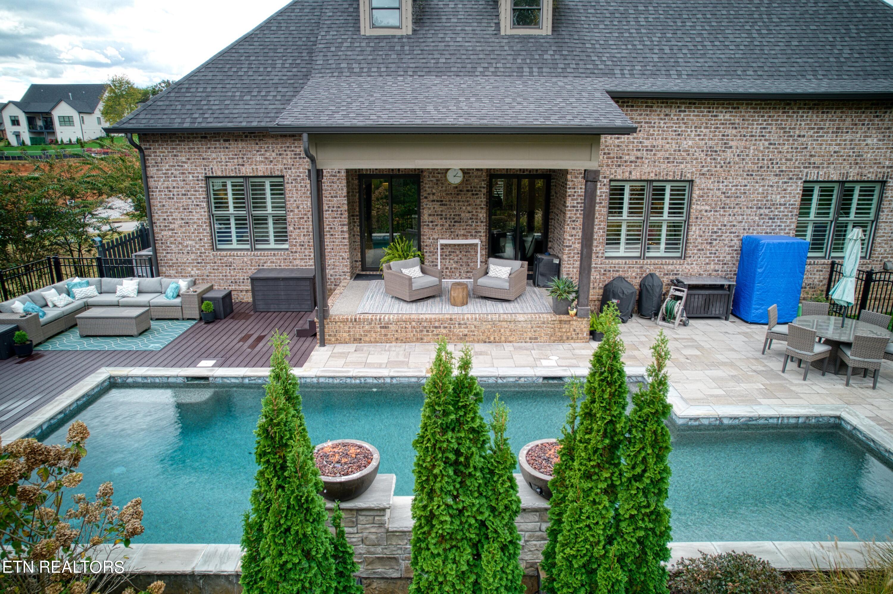 656 Split Rail Lane Knoxville TN 37934