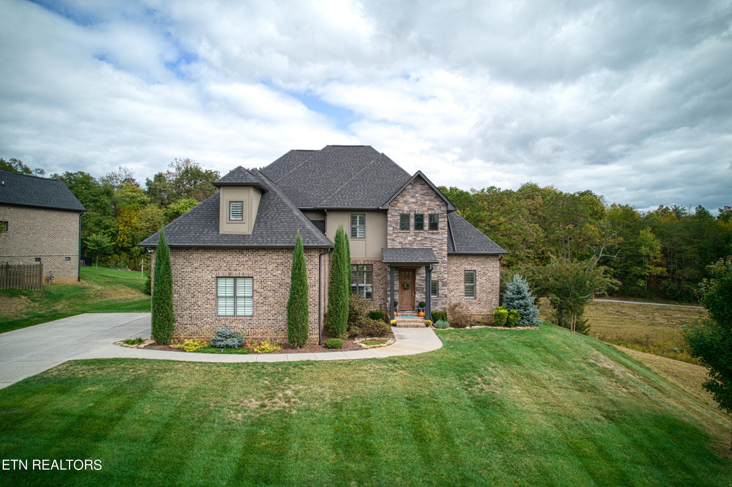 656 Split Rail Lane Knoxville TN 37934