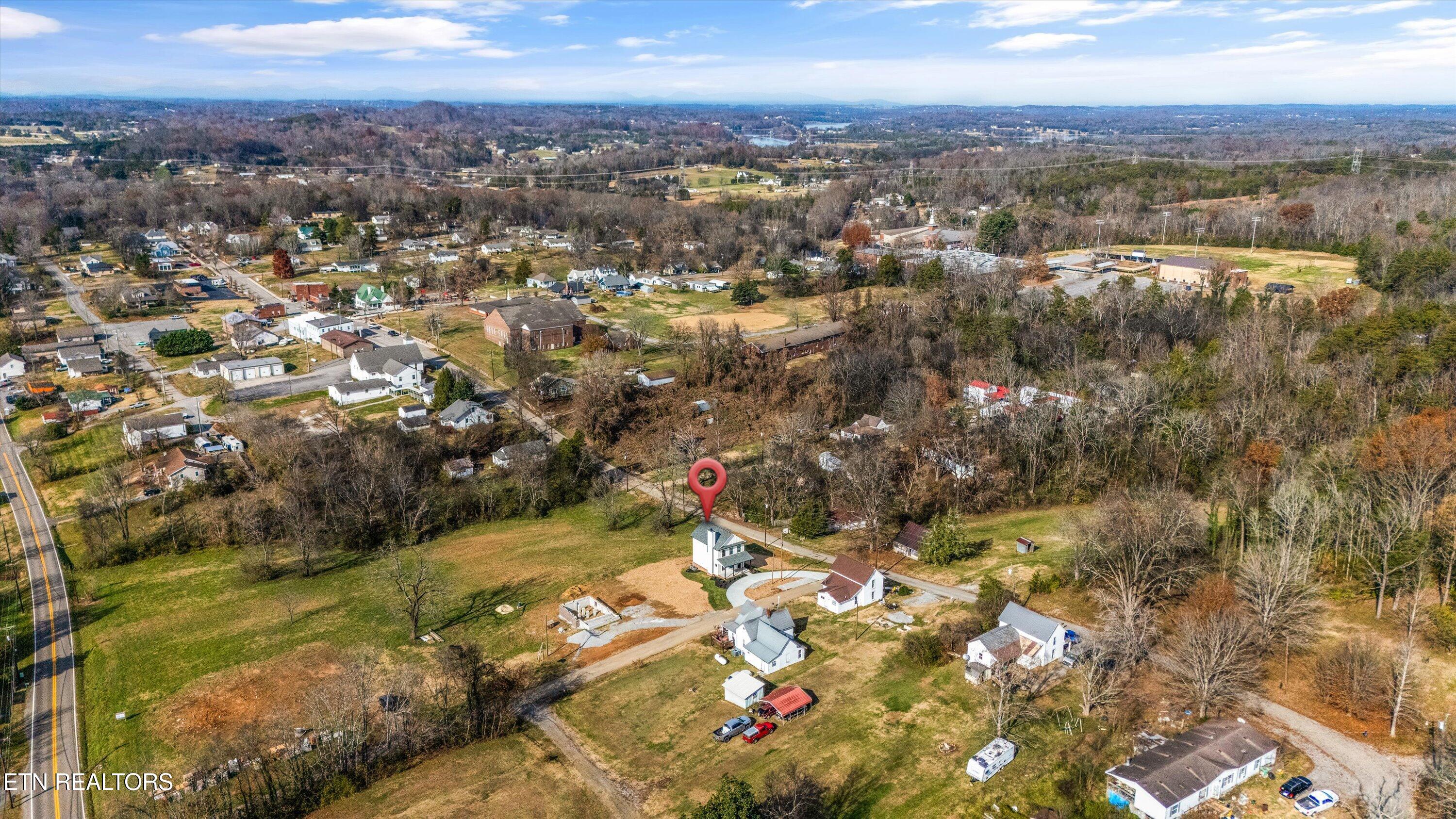 106 S Front Street Friendsville TN 37737