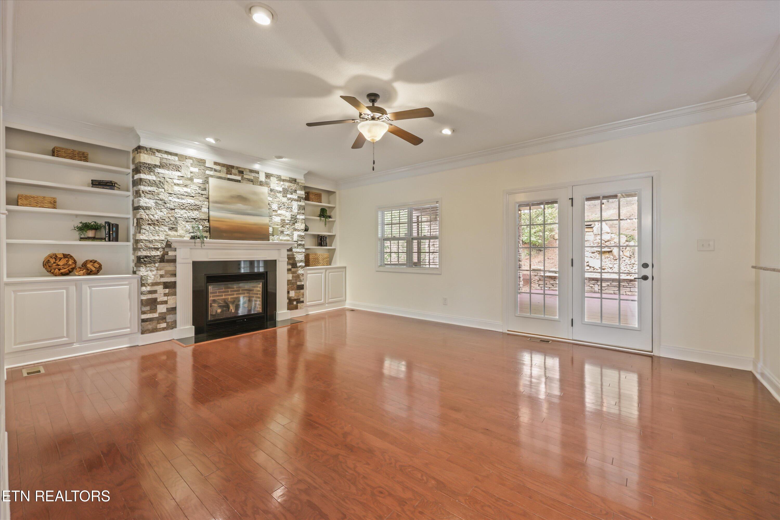 8407 Harbor Cove Drive Knoxville TN 37938