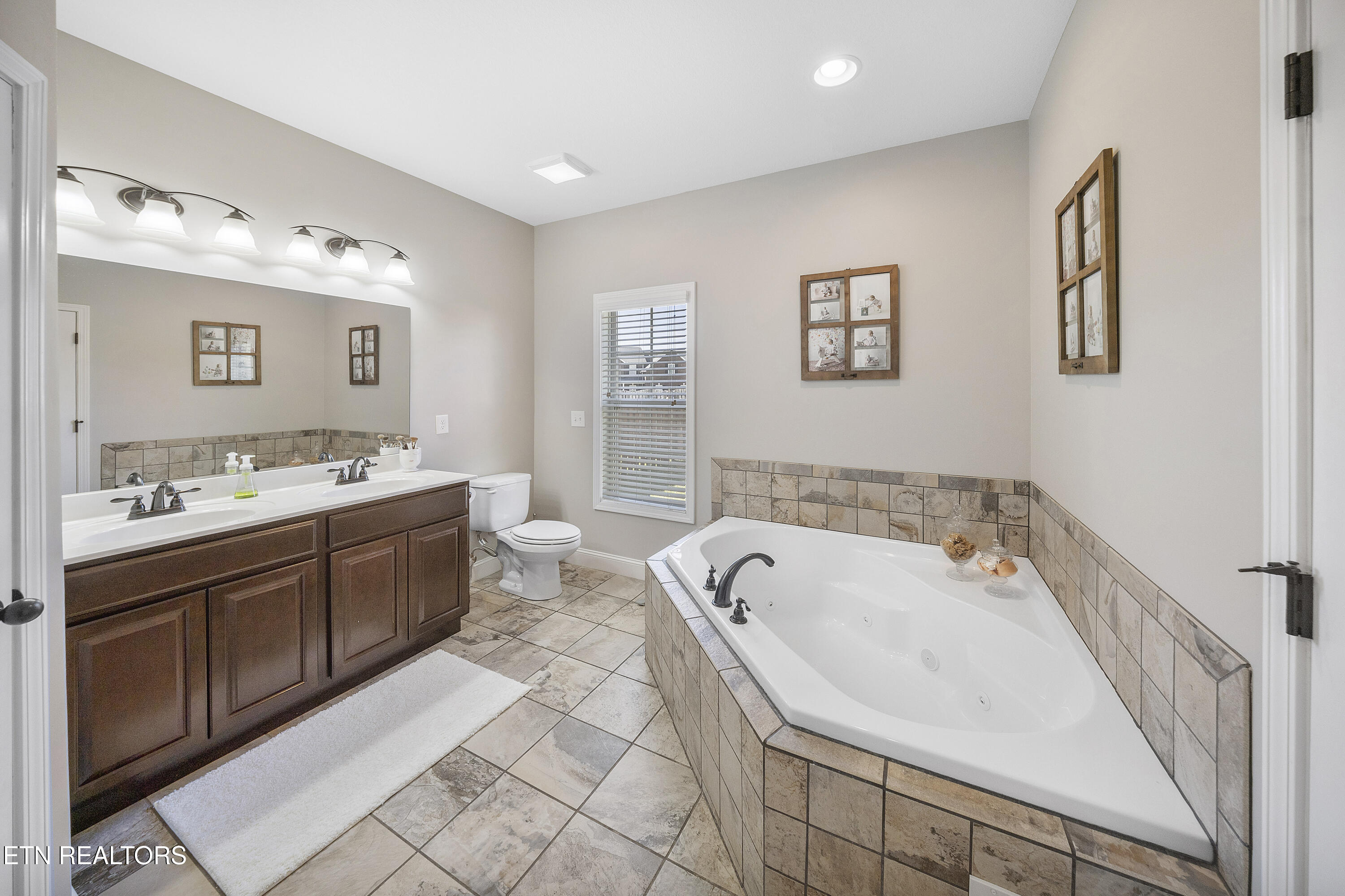 410 Frostview Lane Maryville TN 37804