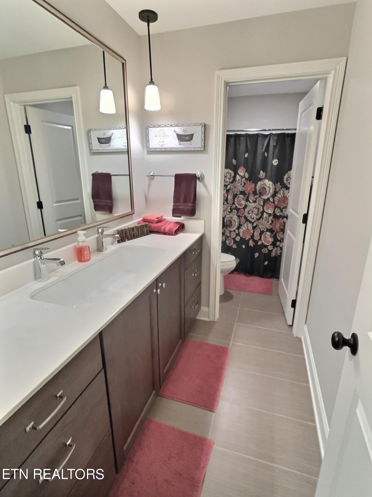826 Olympic Drive Lenoir City TN 37771