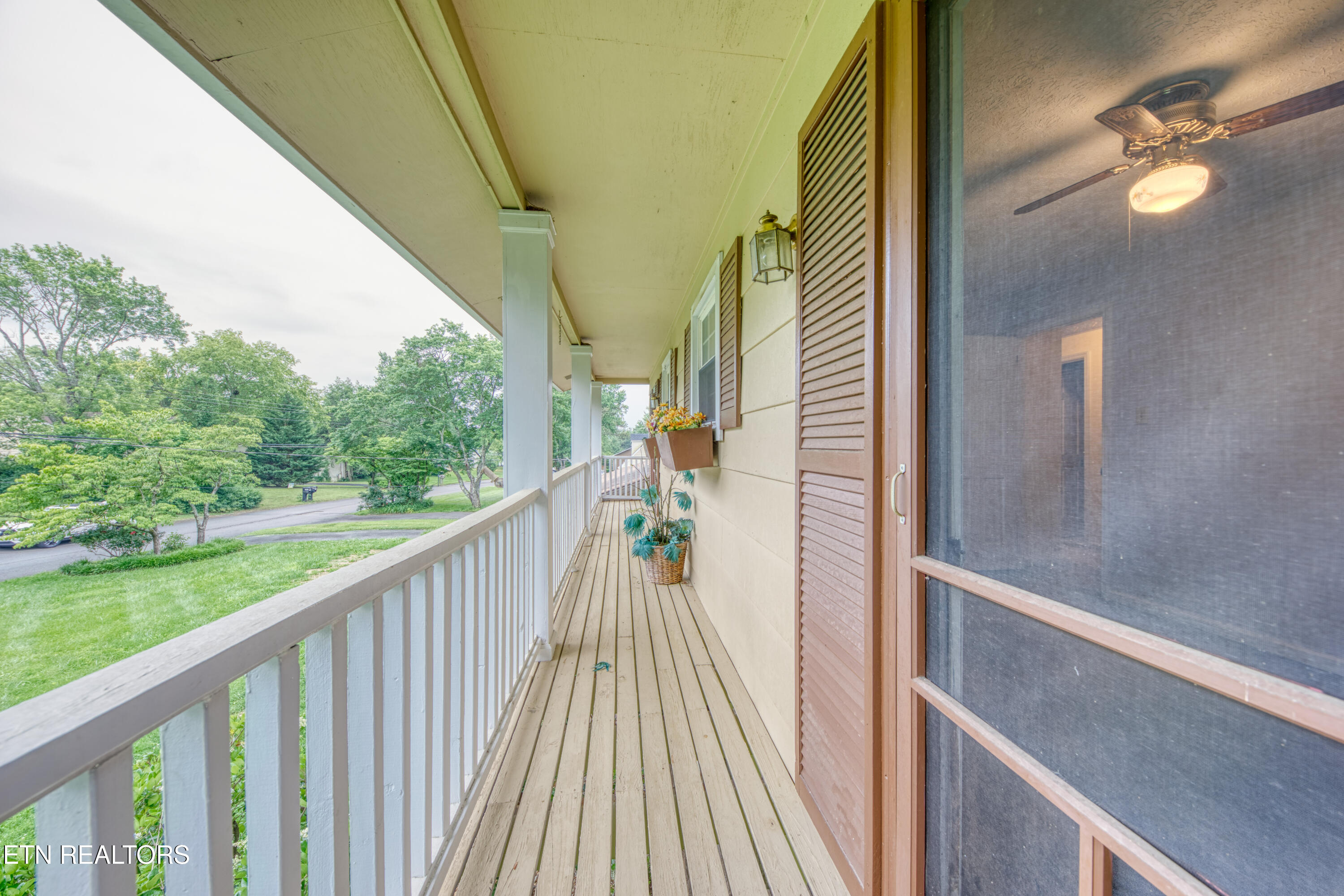 1805 Grenada Boulevard Knoxville TN 37922