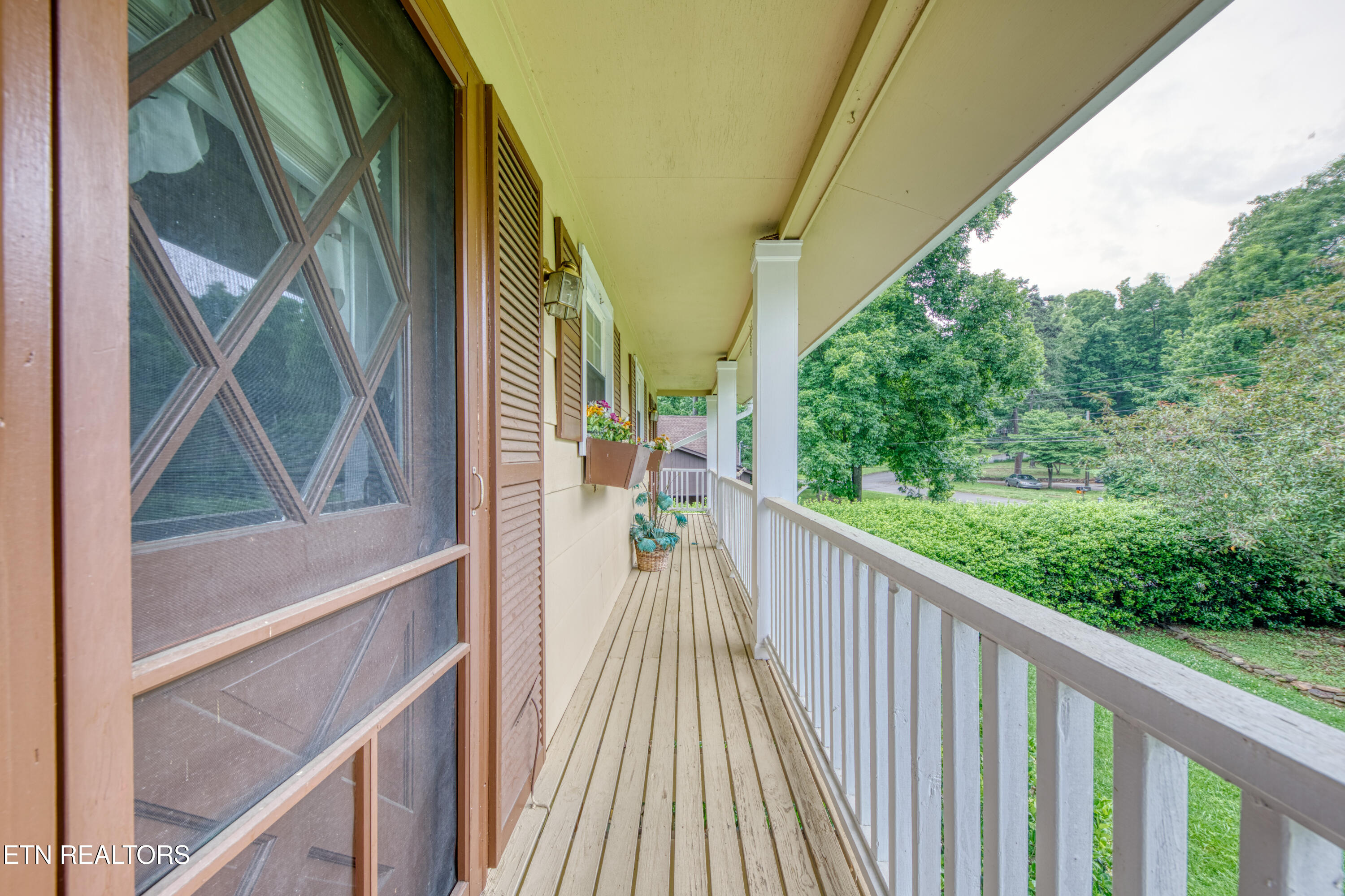 1805 Grenada Boulevard Knoxville TN 37922