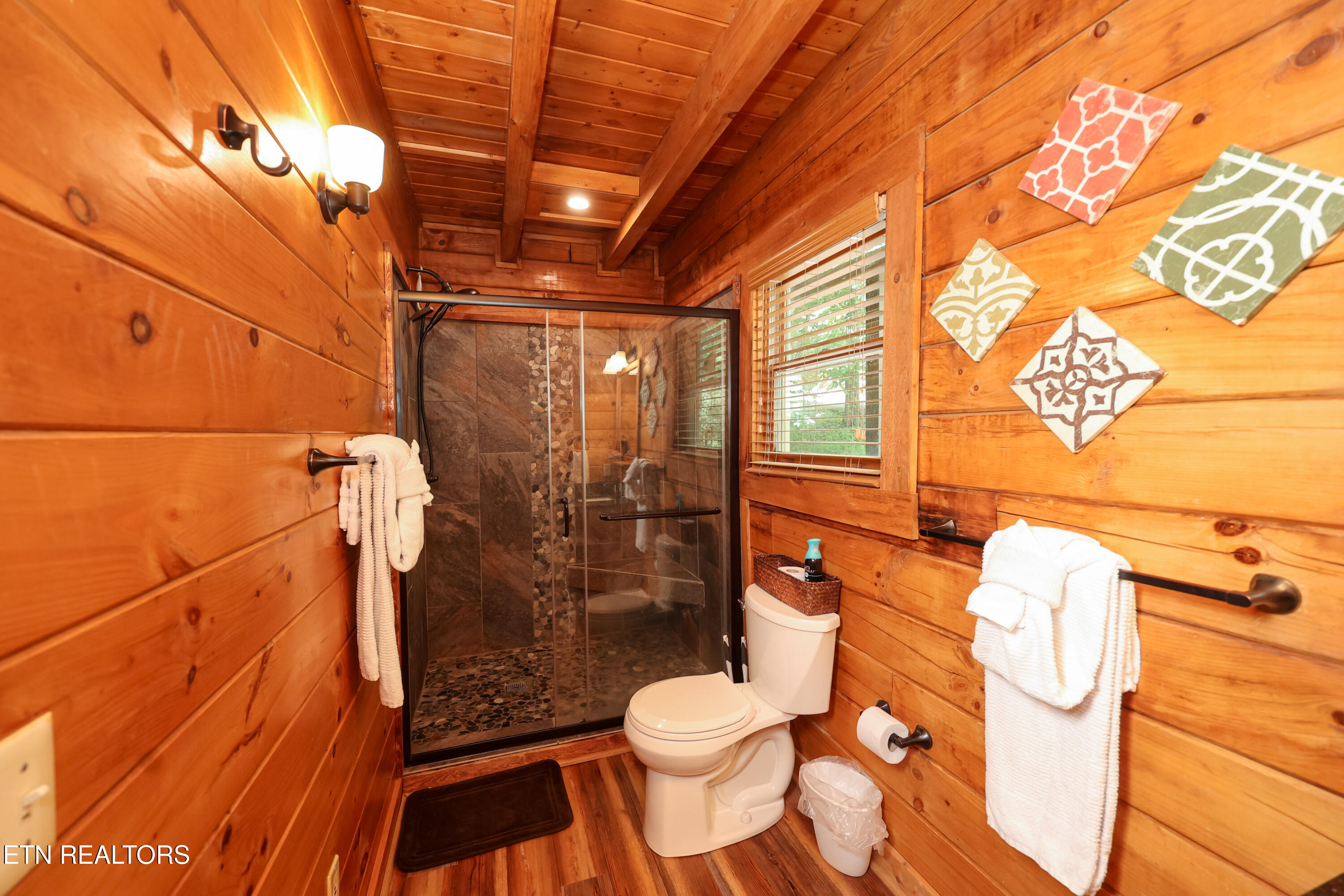 556 Wildwood Forest Way Sevierville TN 37876