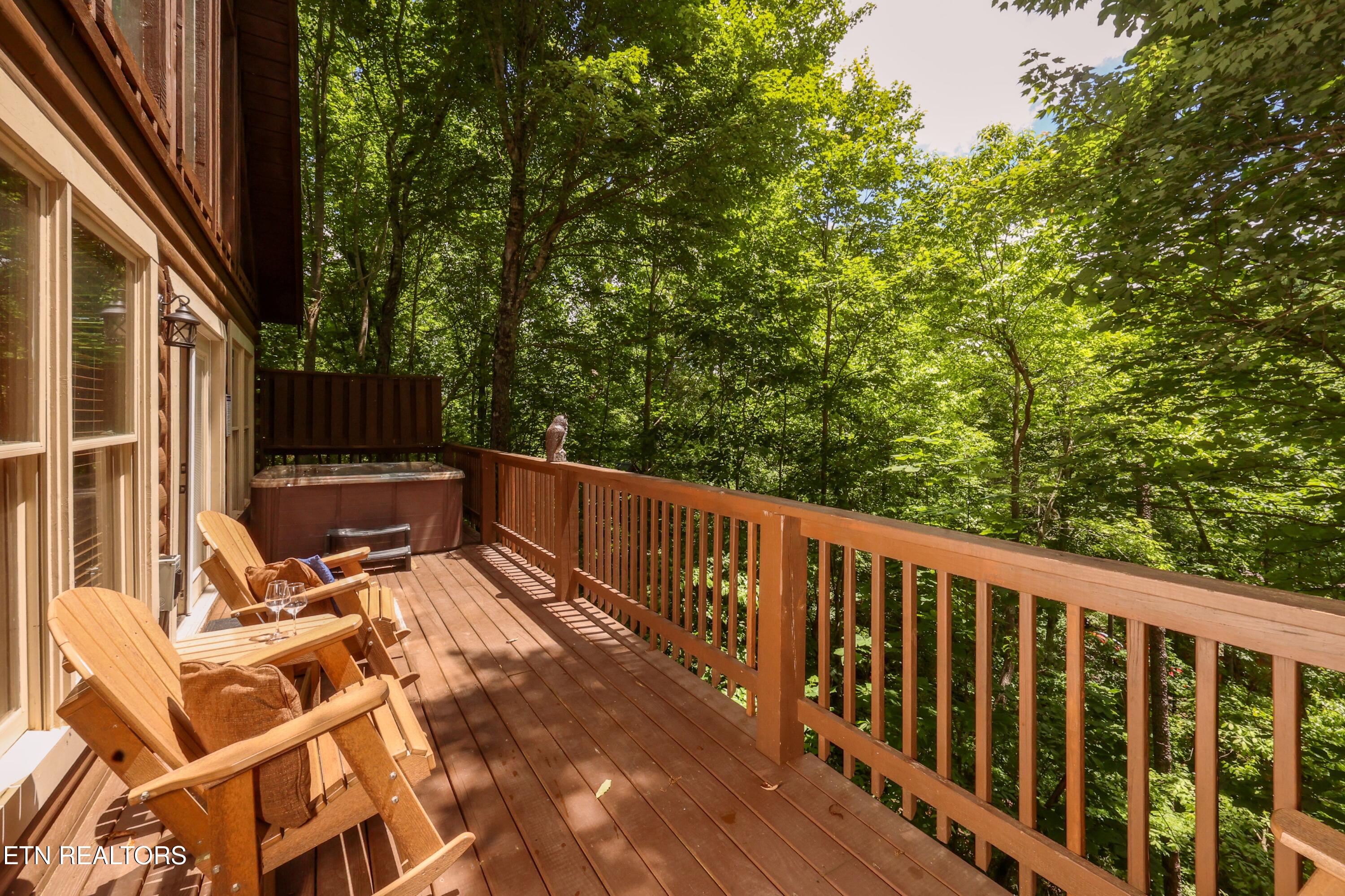 556 Wildwood Forest Way Sevierville TN 37876