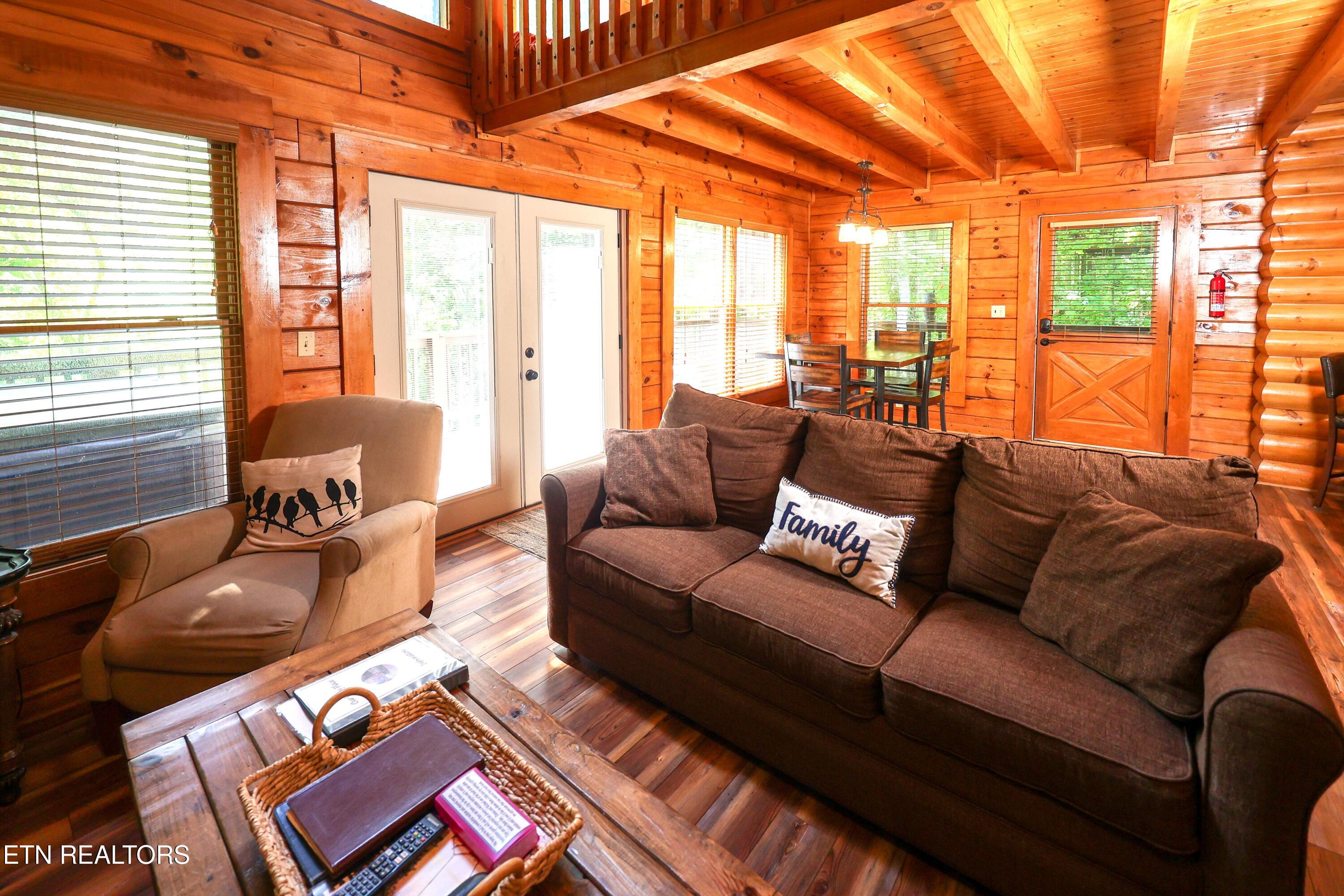 556 Wildwood Forest Way Sevierville TN 37876