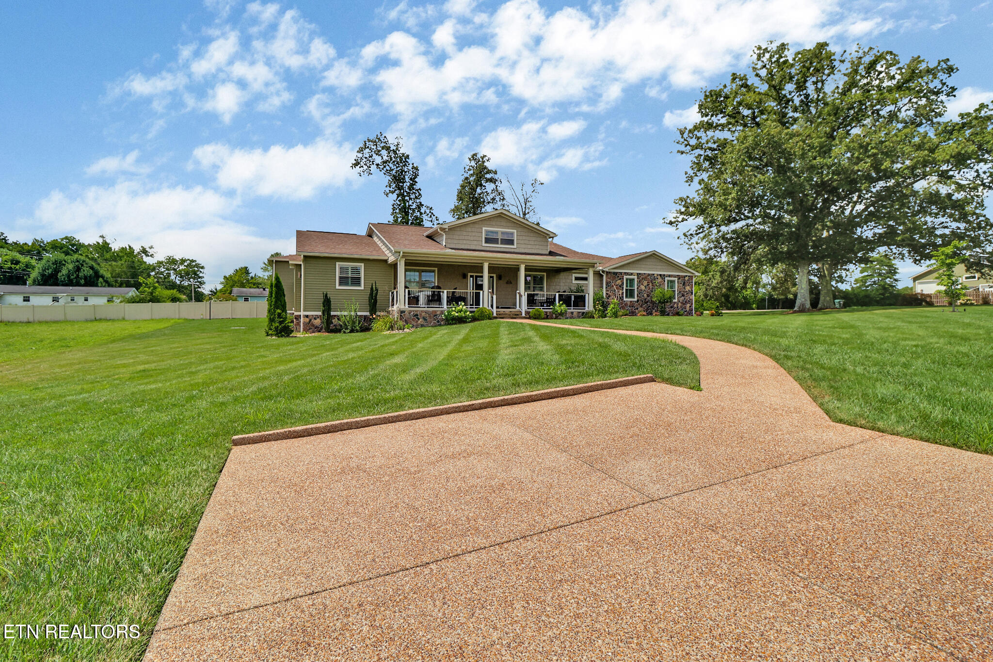 171 Red Oak Drive Crossville TN 38555
