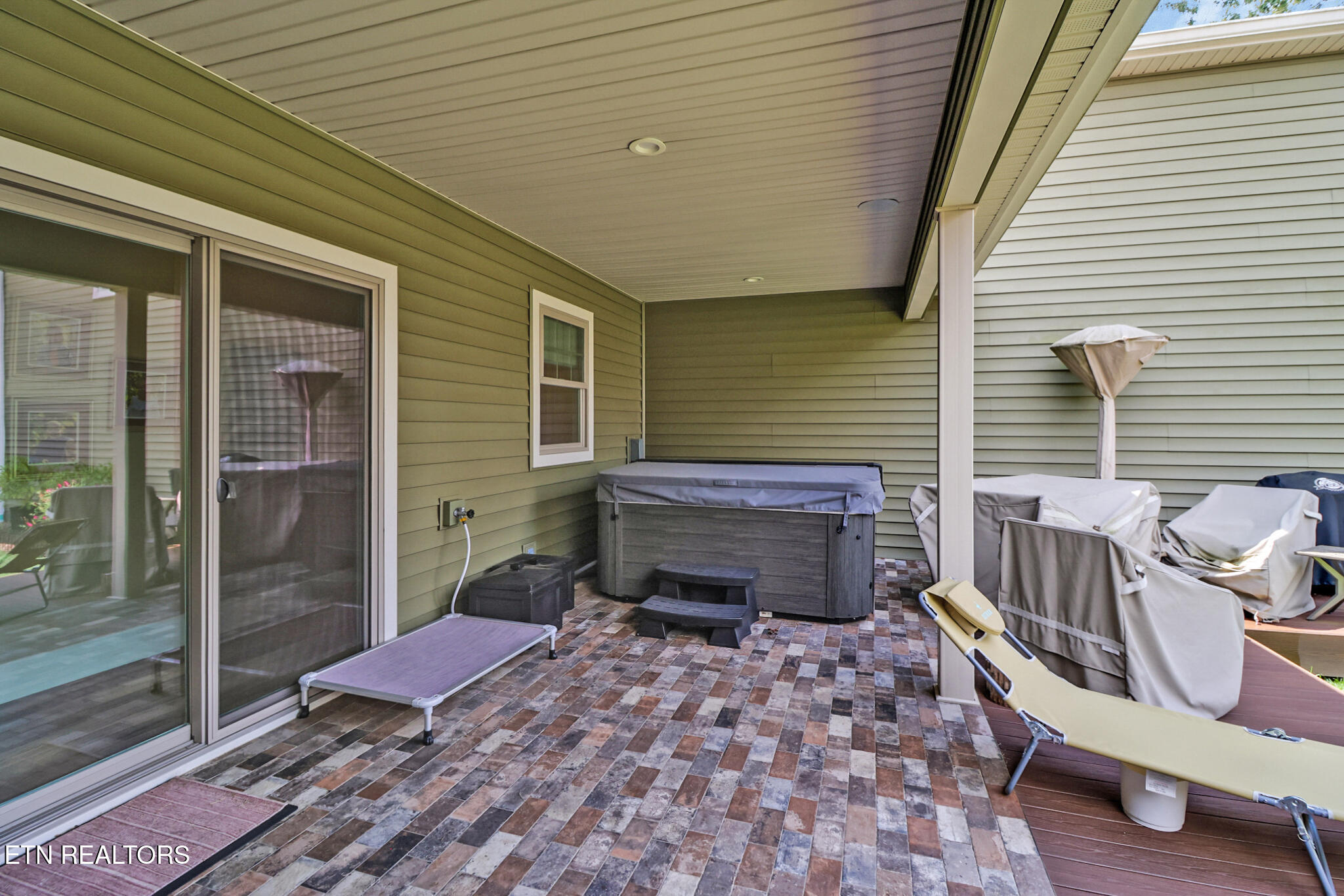 171 Red Oak Drive Crossville TN 38555