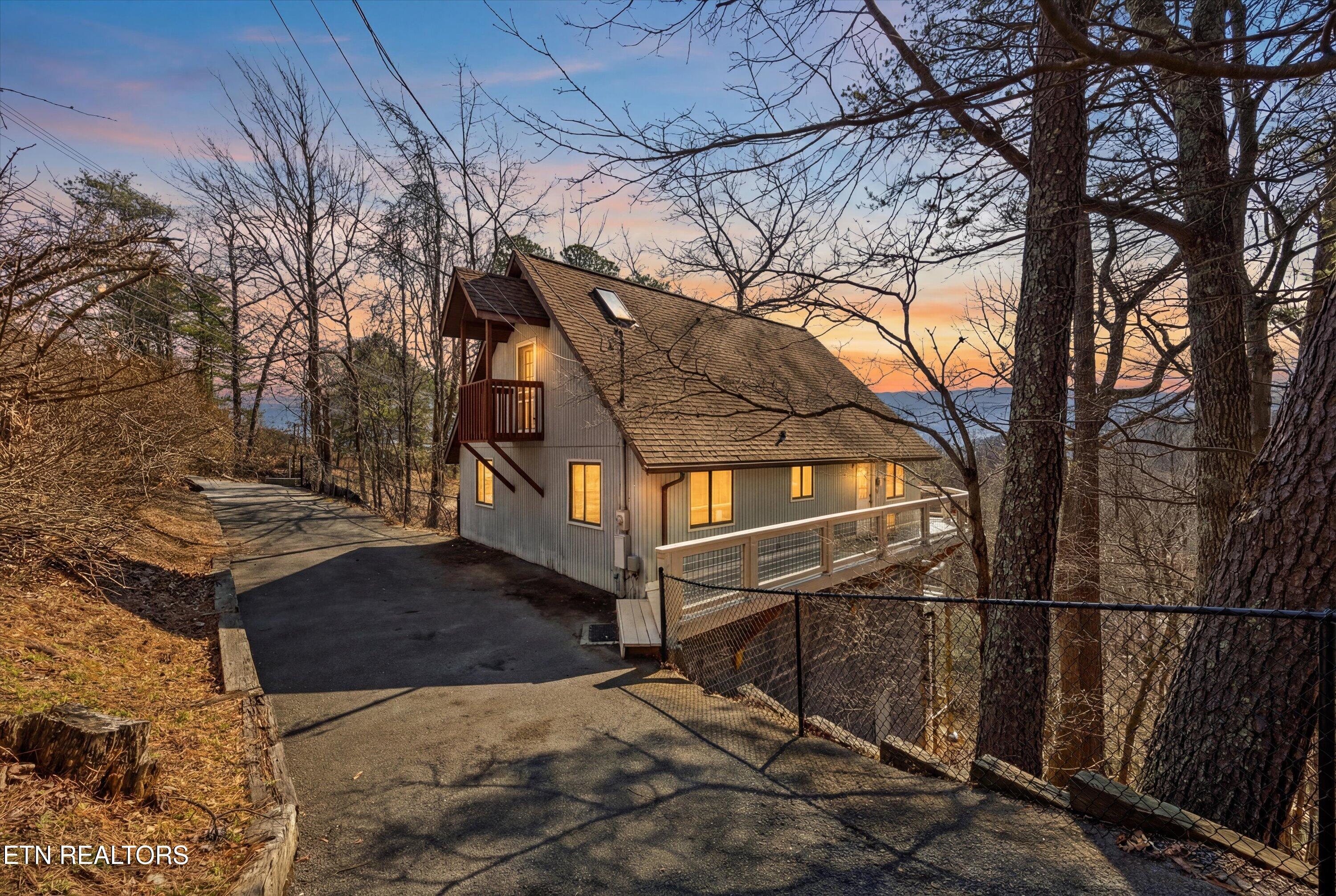 1037 Ski View Drive Gatlinburg TN 37738