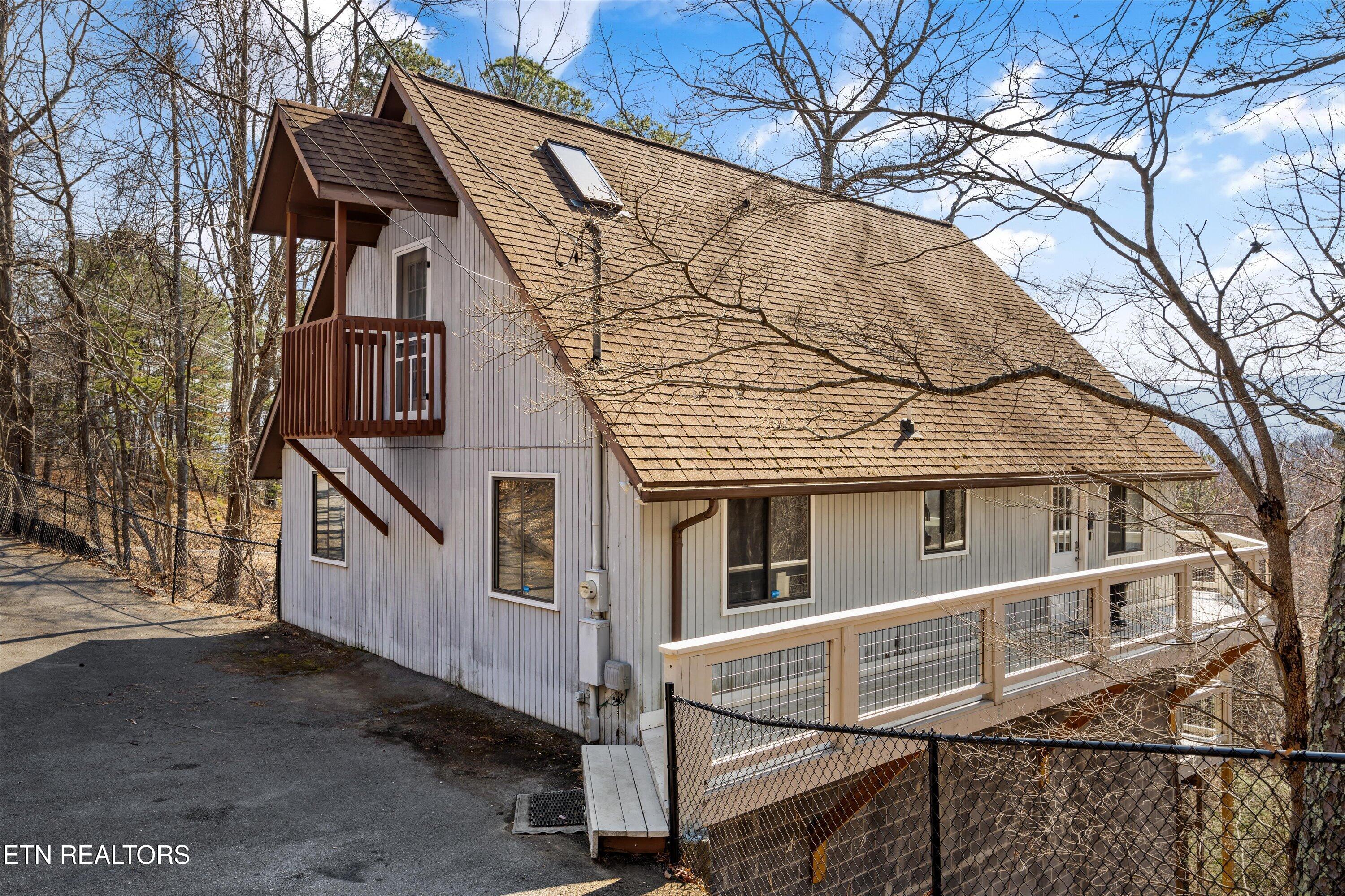 1037 Ski View Drive Gatlinburg TN 37738