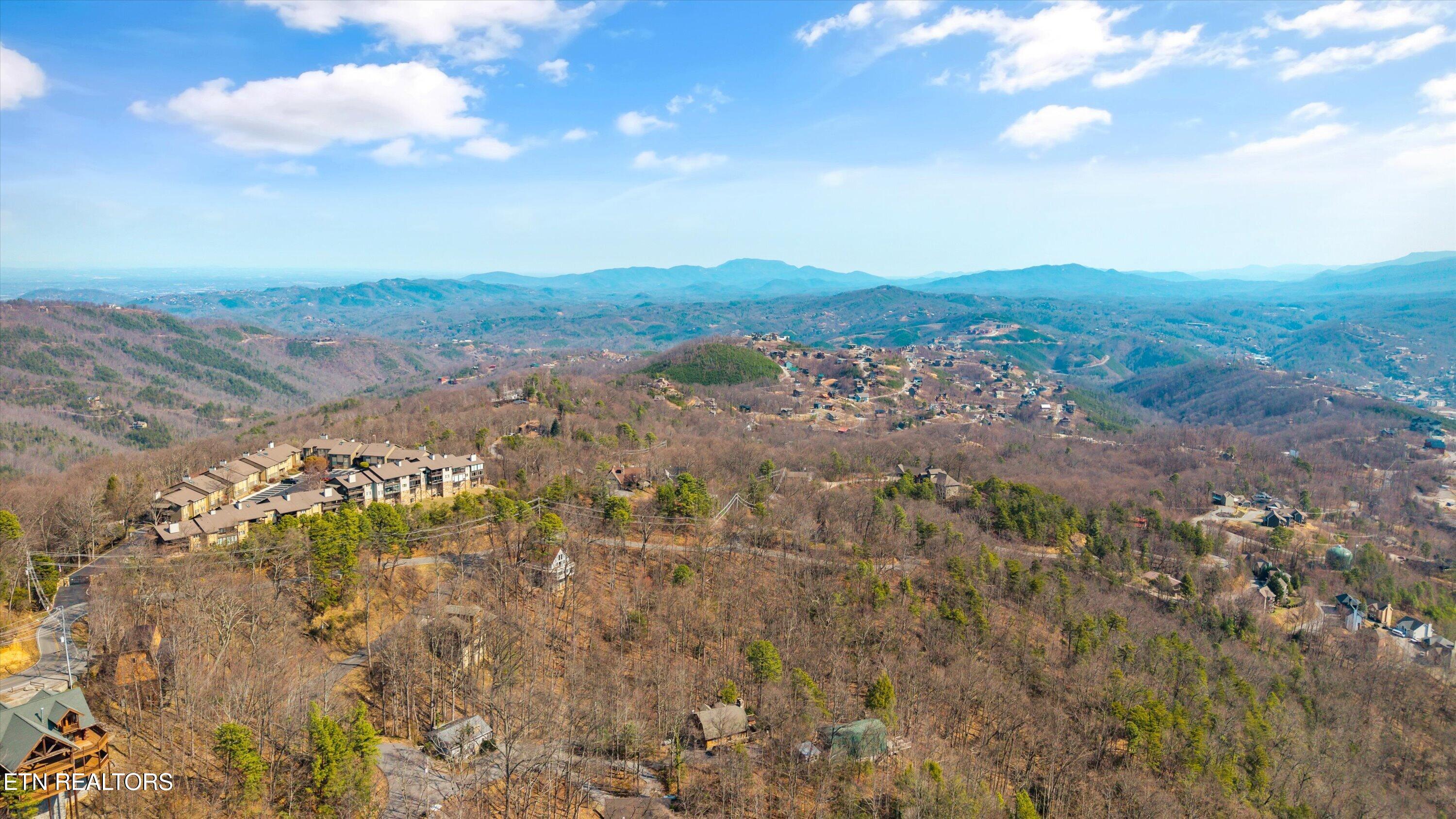 1037 Ski View Drive Gatlinburg TN 37738