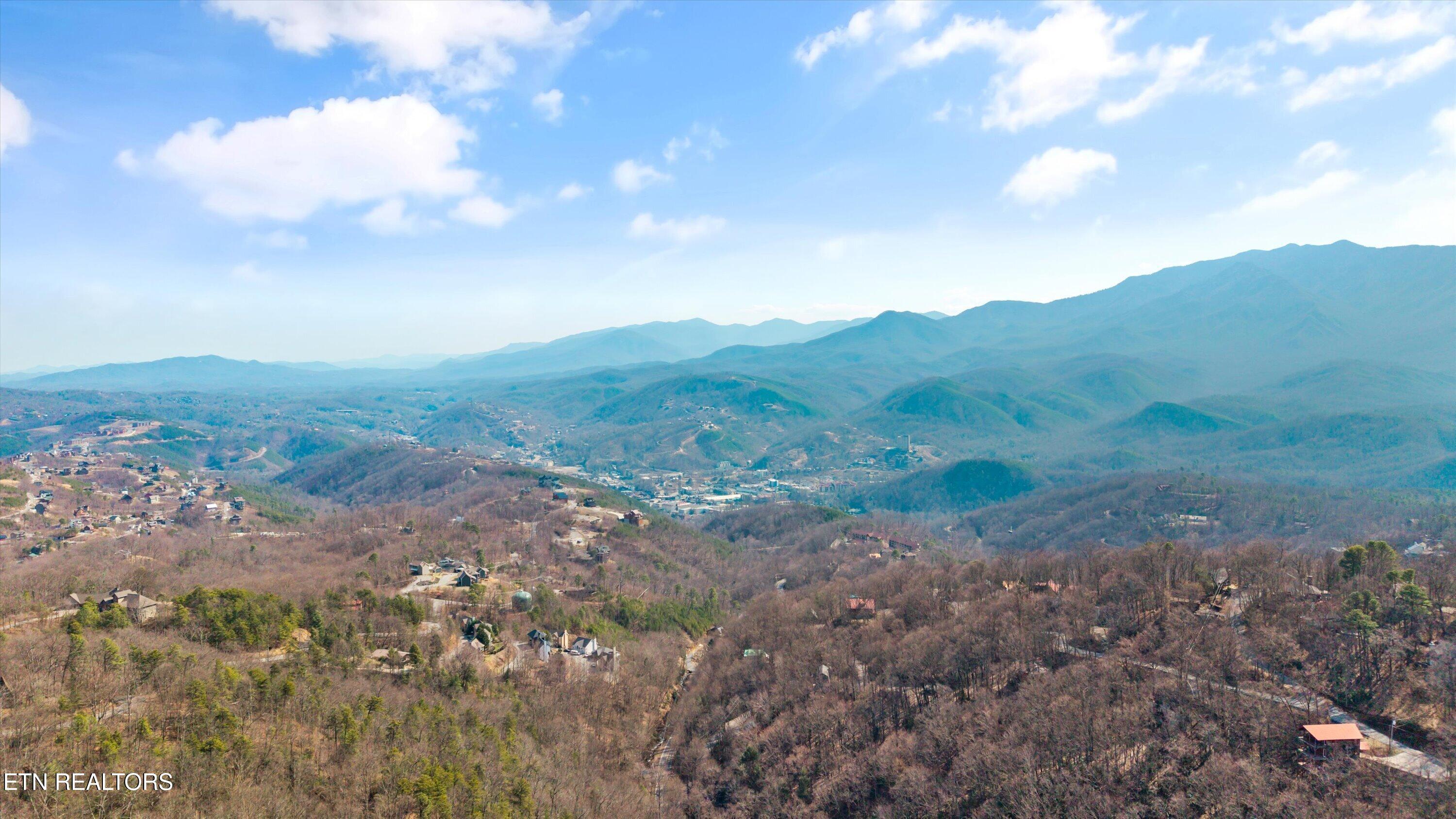 1037 Ski View Drive Gatlinburg TN 37738