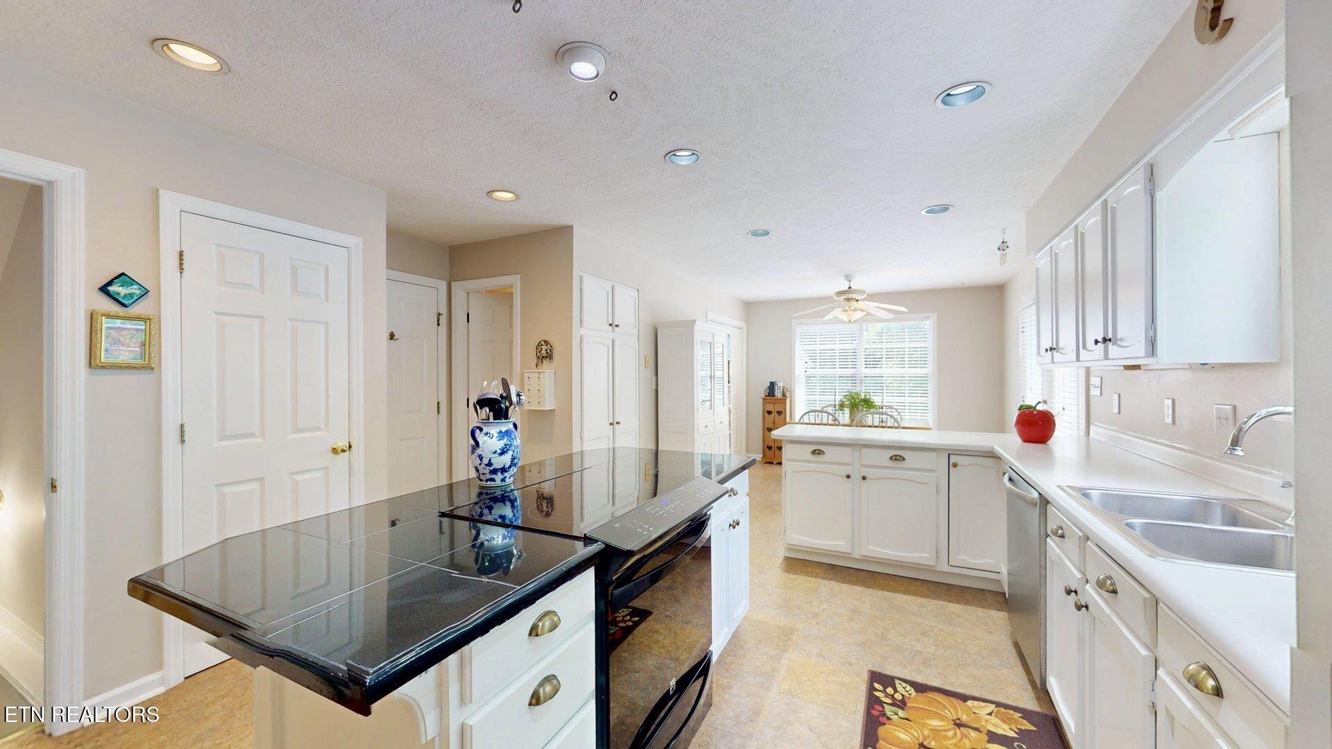 2202 Orchard Meade Lane Knoxville TN 37923